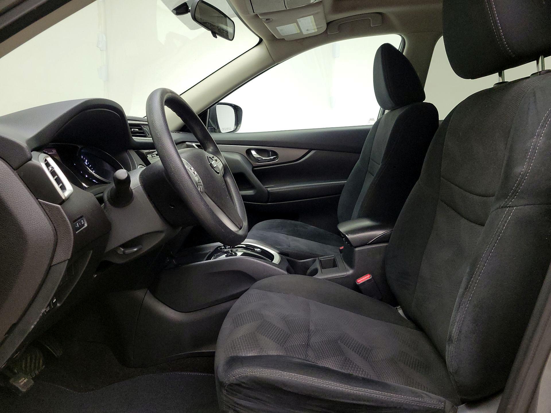 Thumbnail: 2016 Nissan Rogue - 11