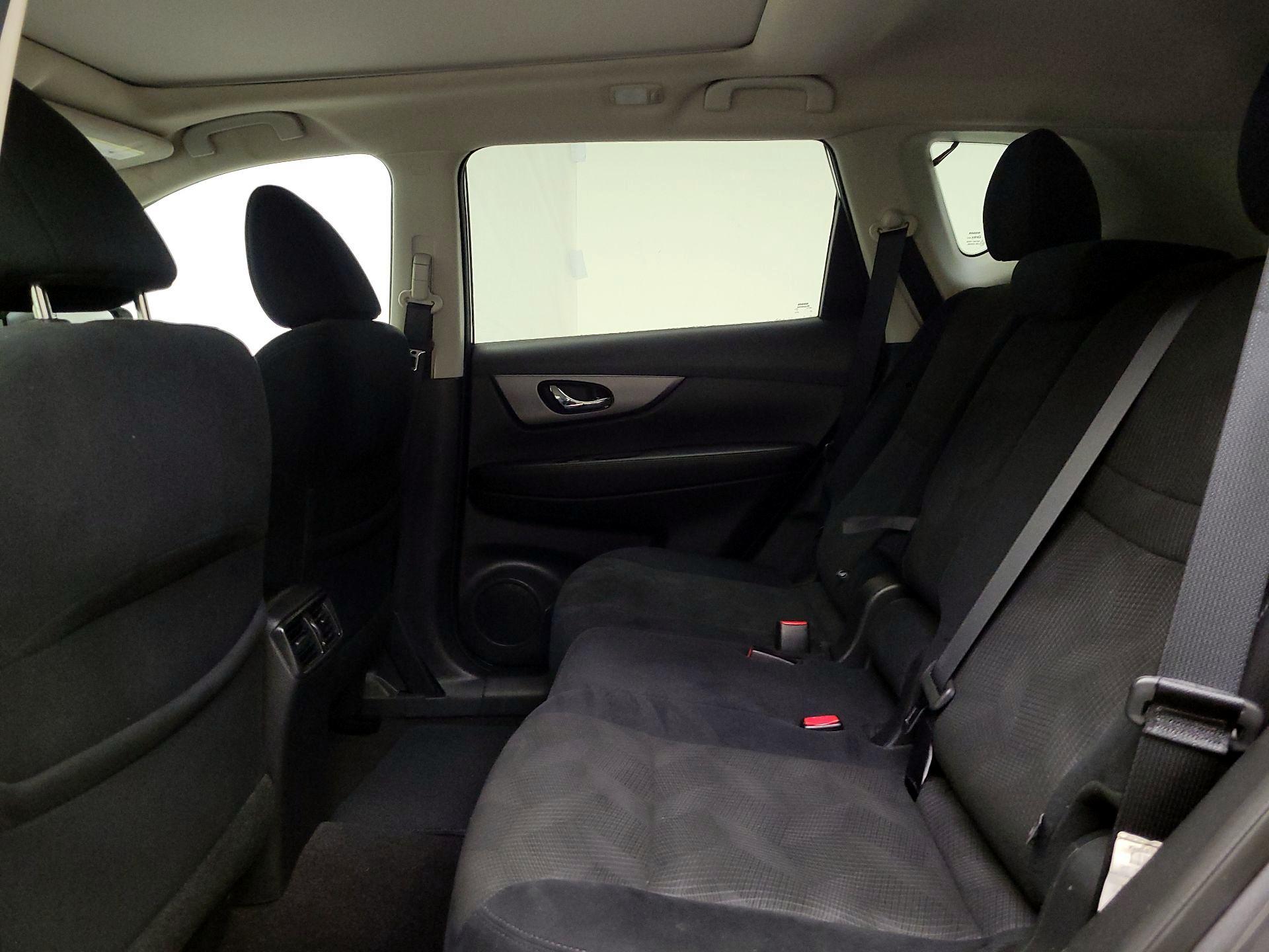 Thumbnail: 2016 Nissan Rogue - 20