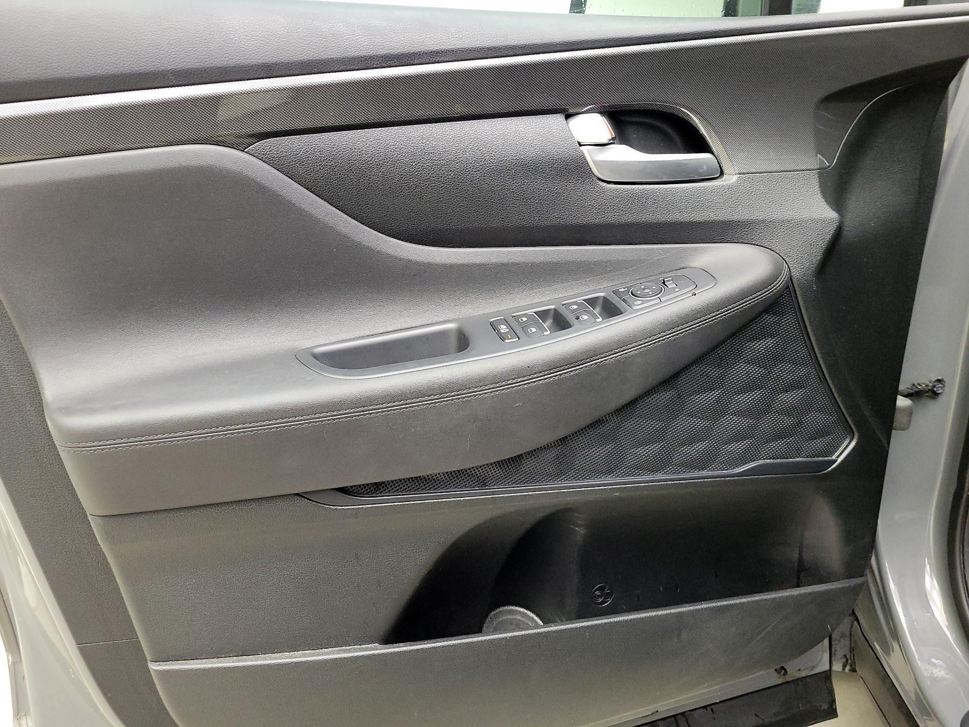 Thumbnail: 2022 Hyundai Santa Fe - 12