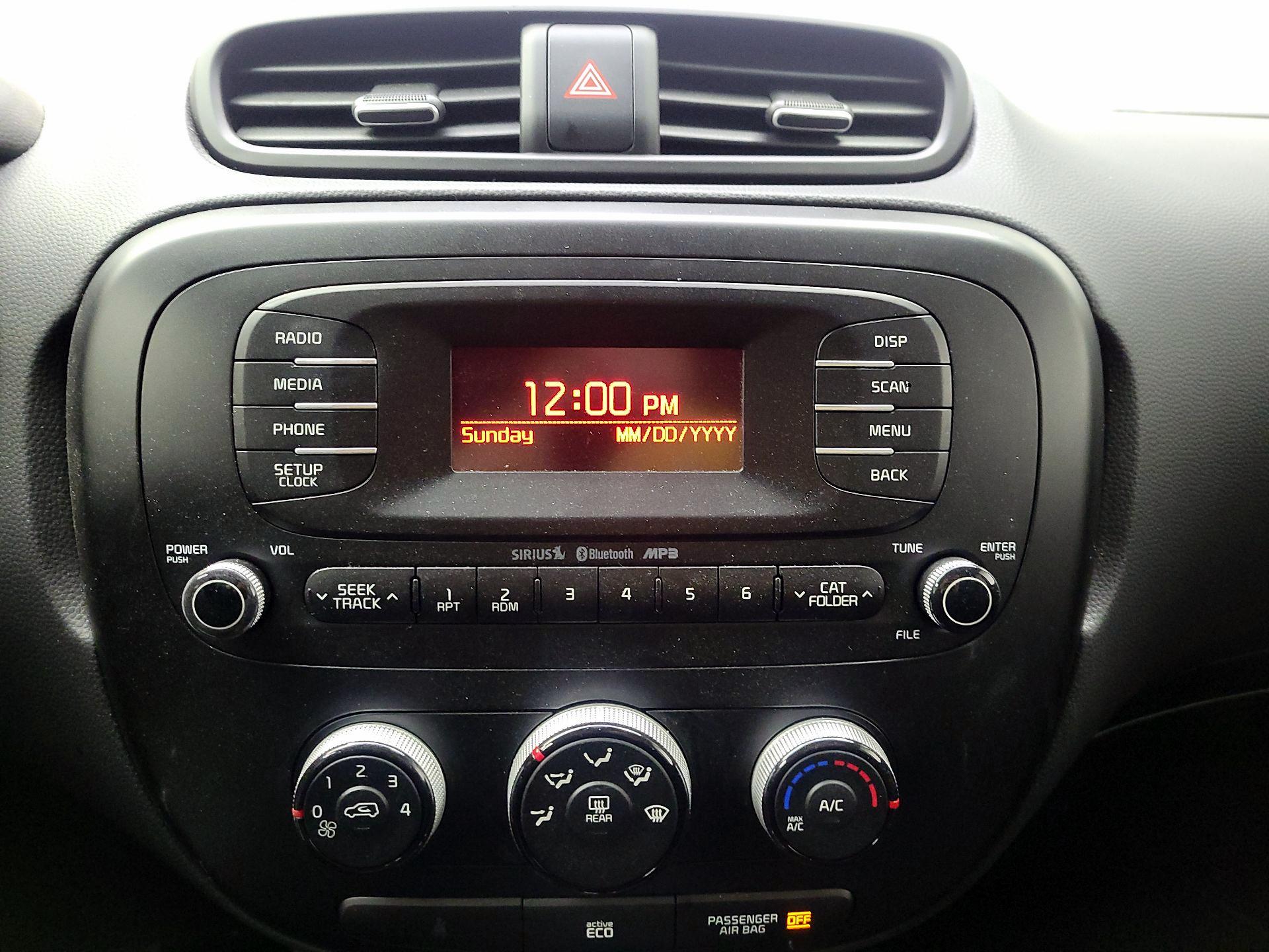 Thumbnail: 2015 Kia Soul - 14