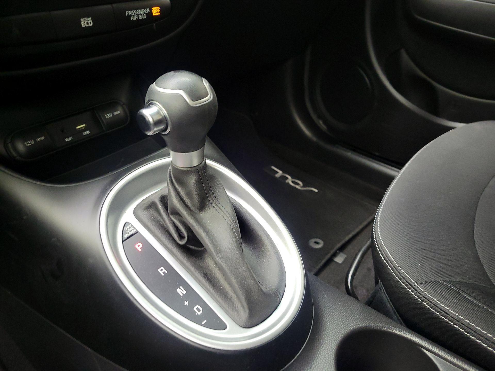 Thumbnail: 2015 Kia Soul - 16