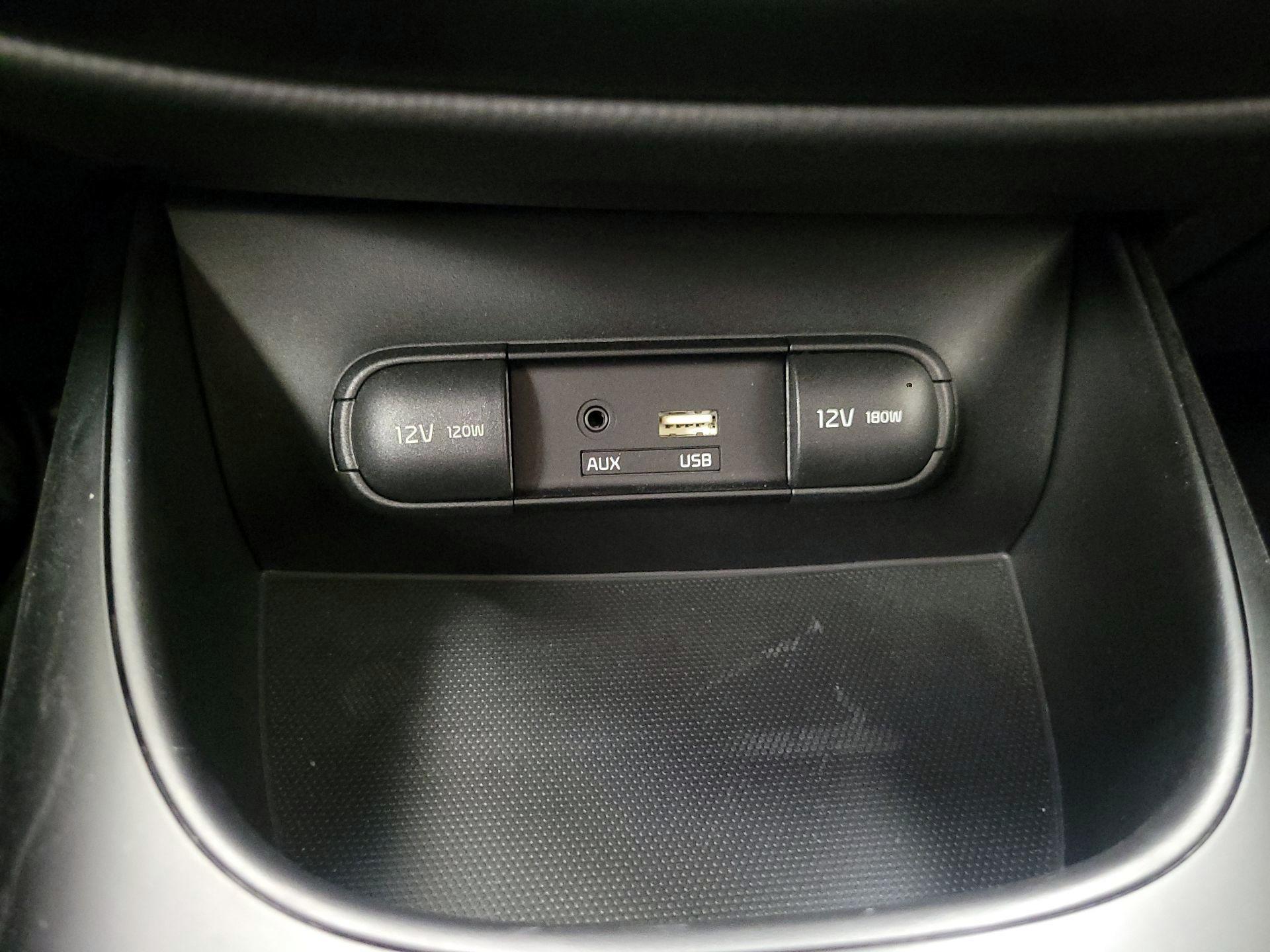 Thumbnail: 2015 Kia Soul - 17