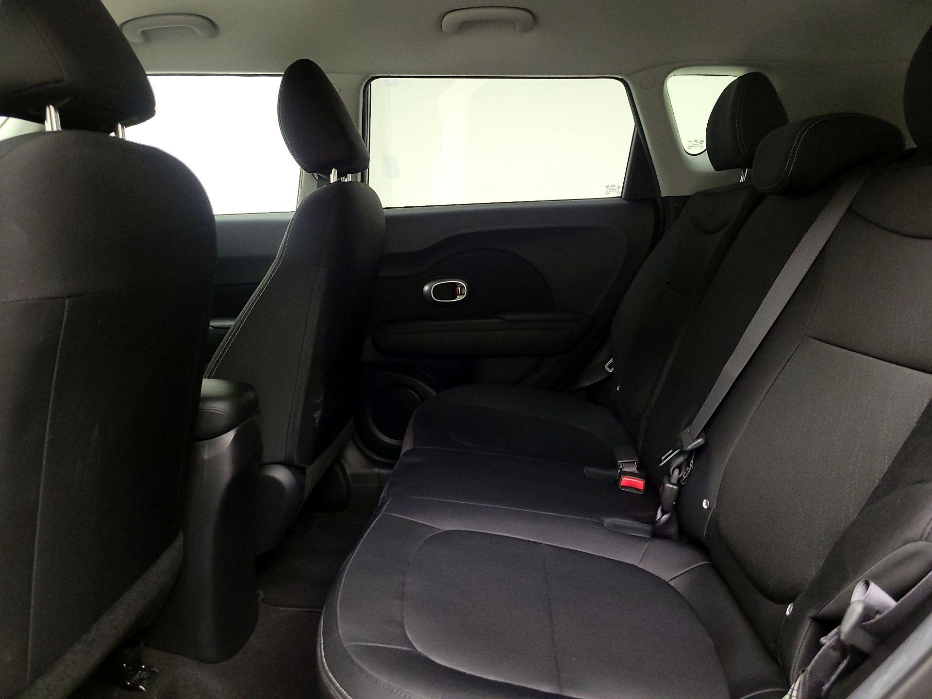 Thumbnail: 2015 Kia Soul - 18