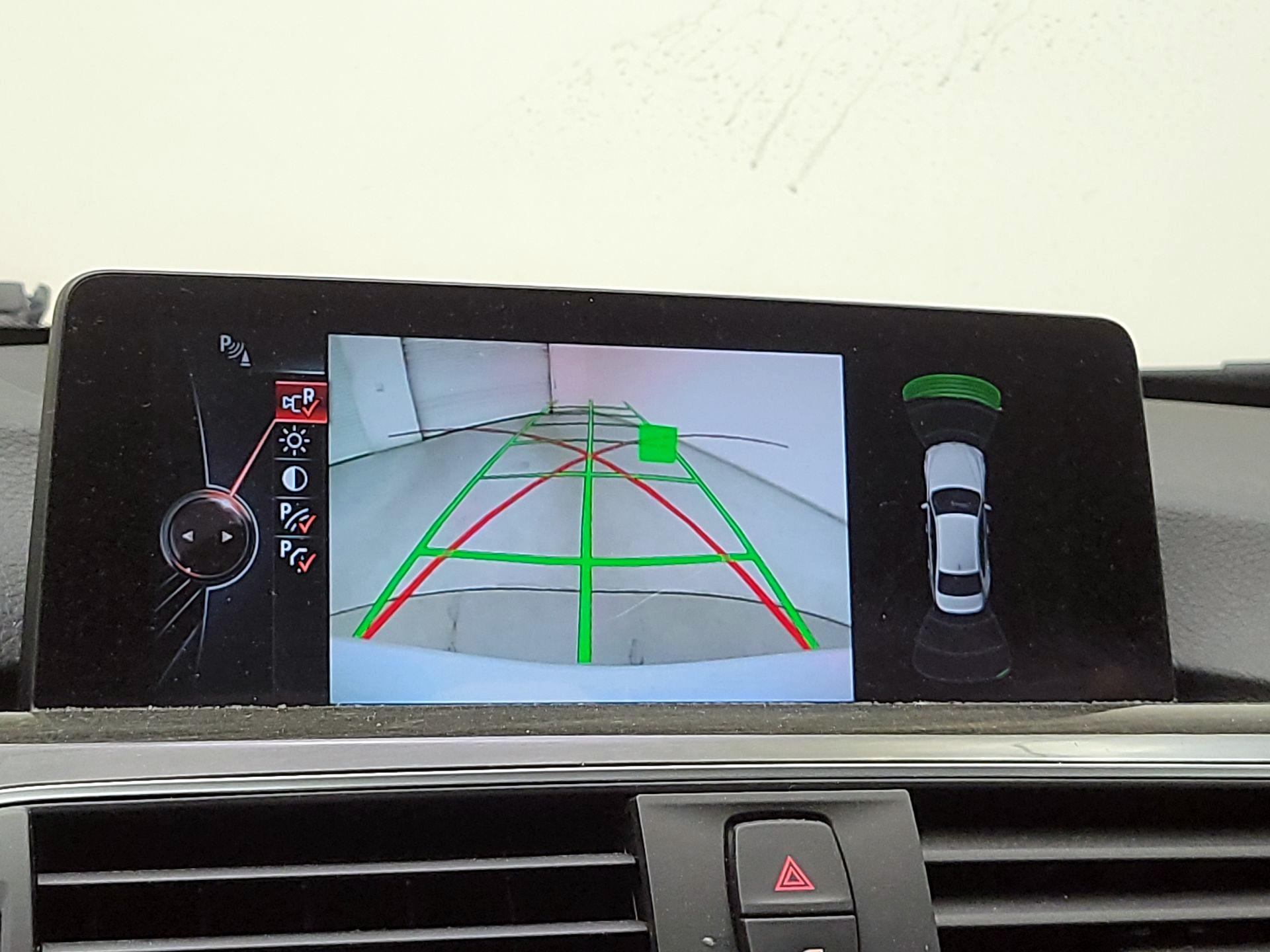 Thumbnail: 2016 BMW 3 Series - 15