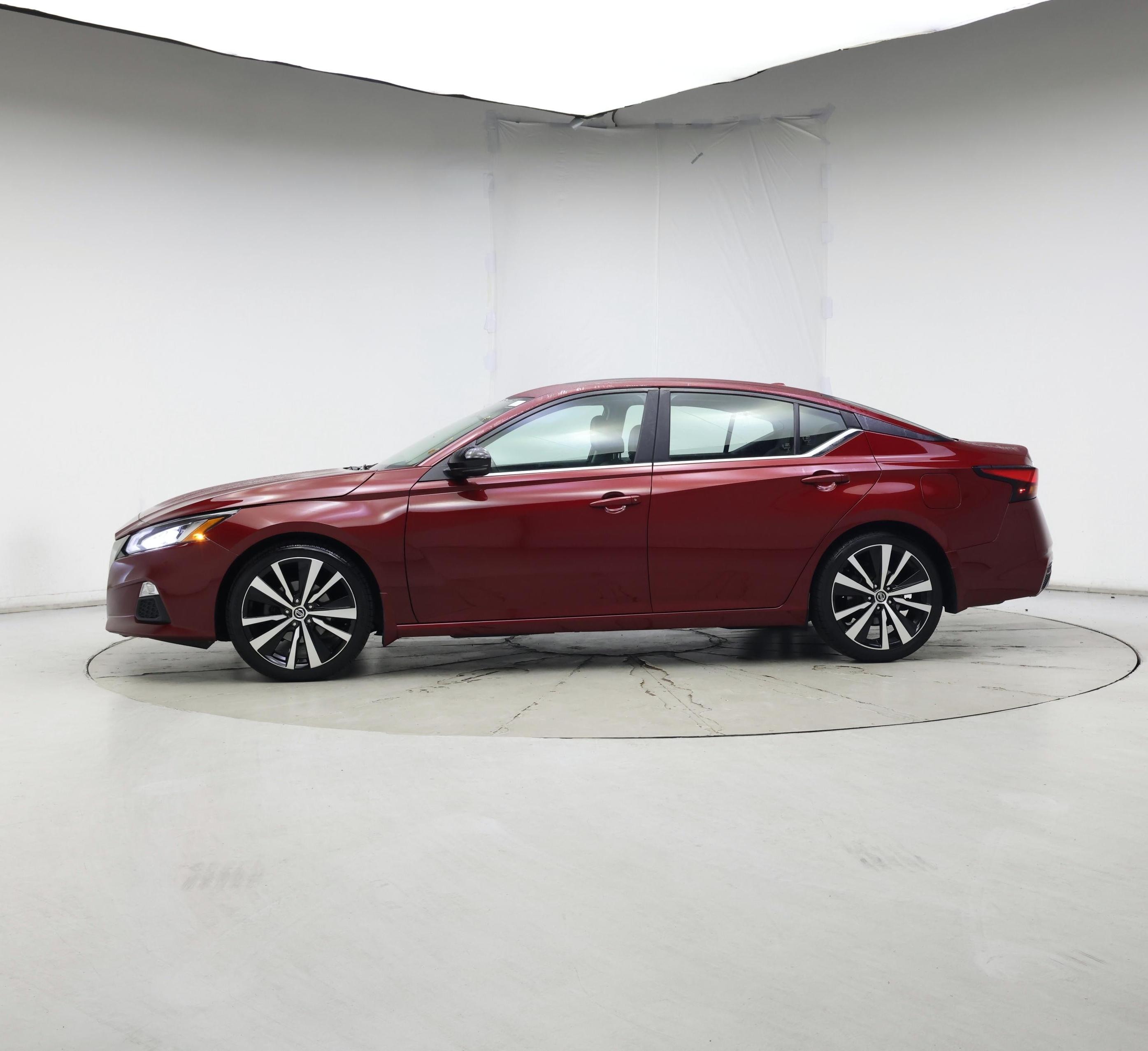 Thumbnail: 2020 Nissan Altima - 3