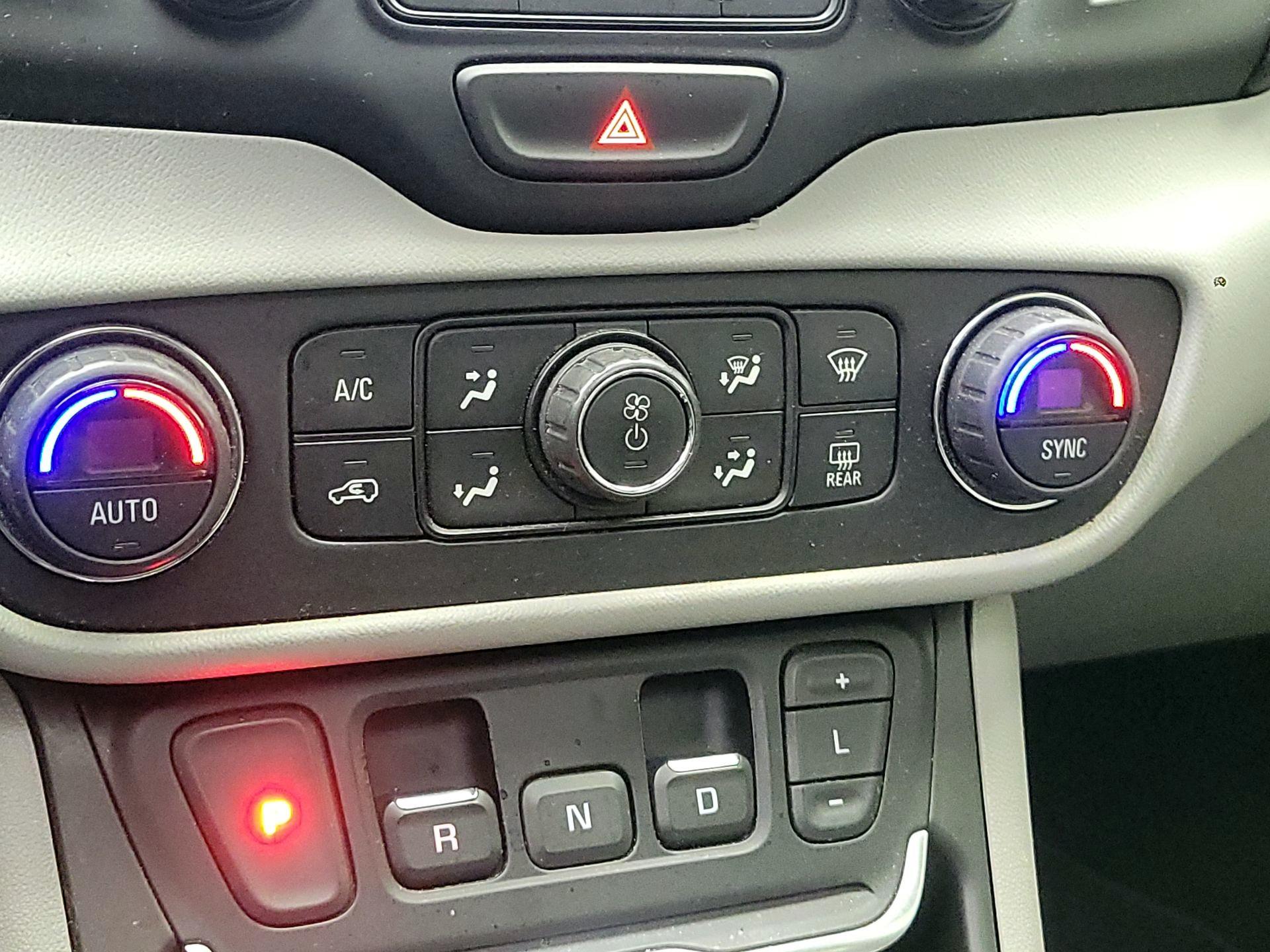 Thumbnail: 2019 GMC Terrain - 16