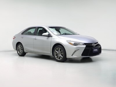 Silver 2016 Toyota Camry SE