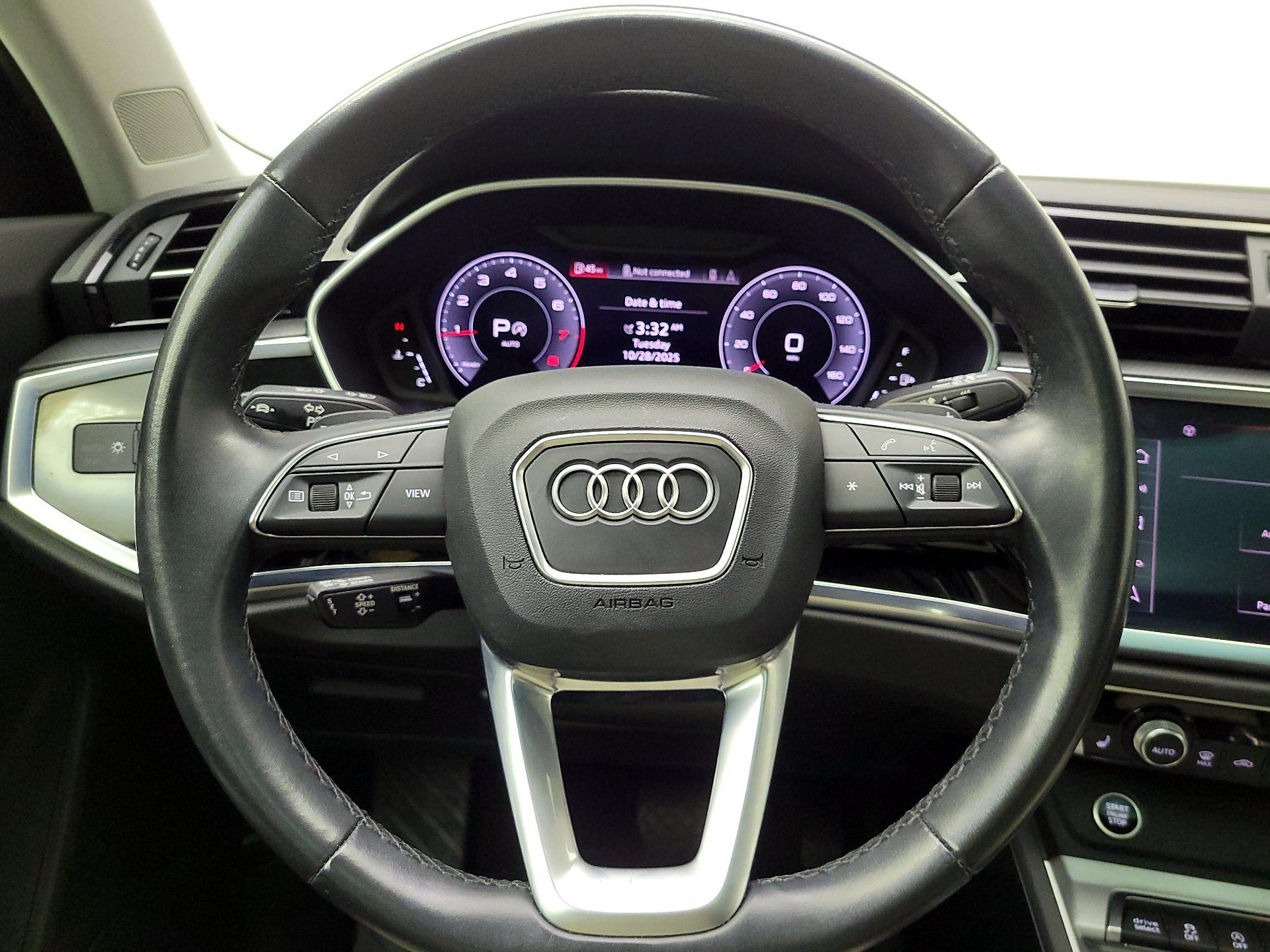 Thumbnail: 2021 Audi Q3 - 10