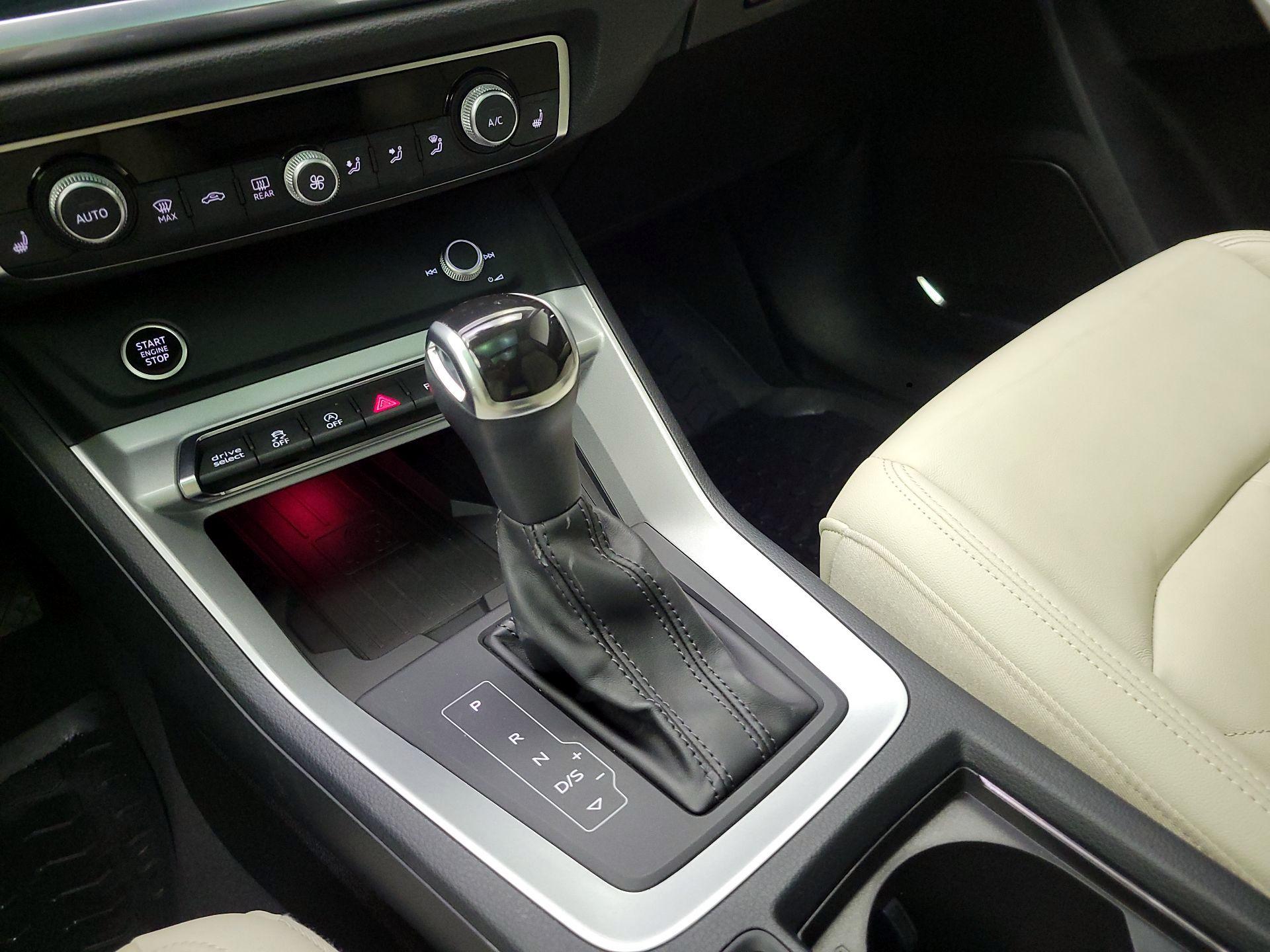 Thumbnail: 2021 Audi Q3 - 18