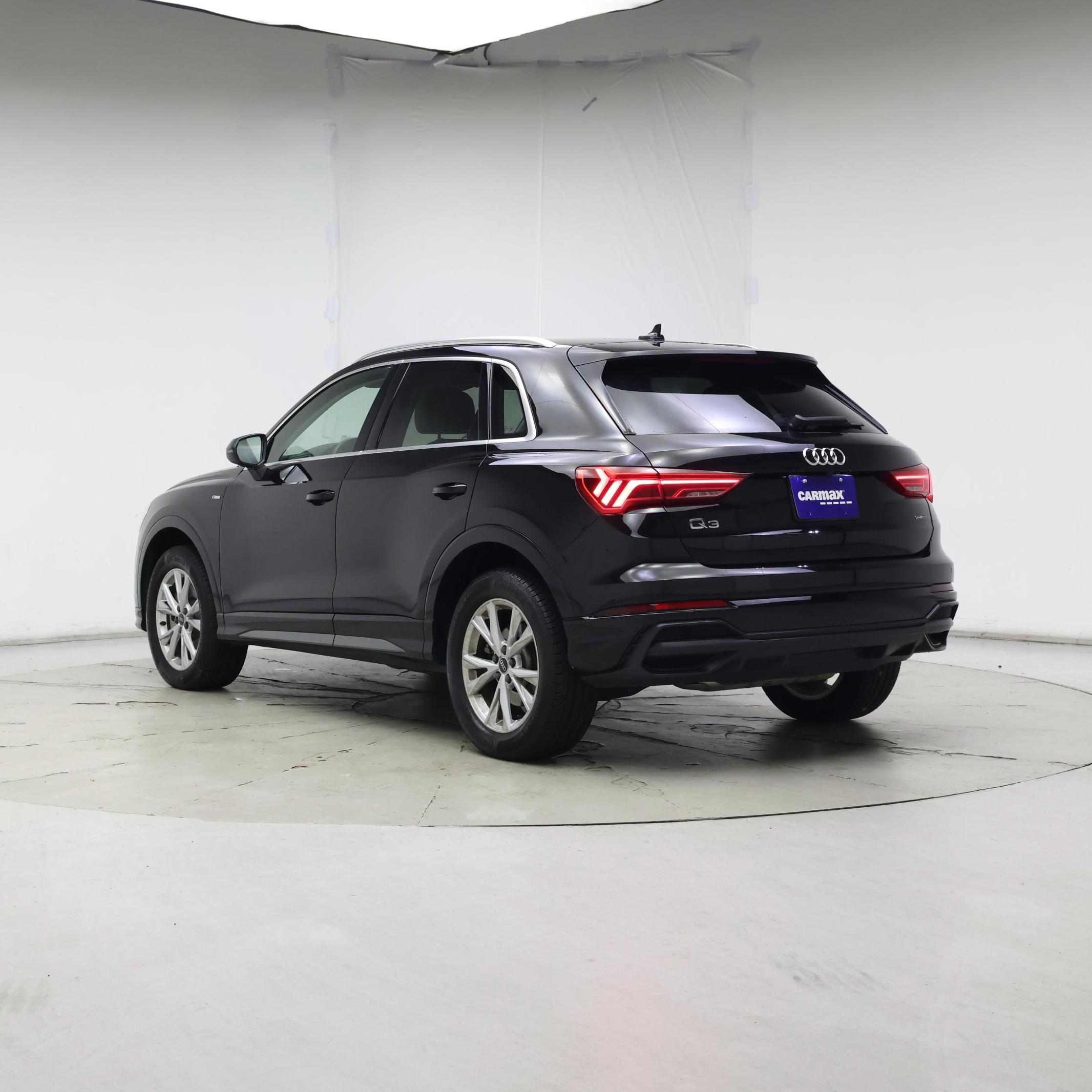 Thumbnail: 2021 Audi Q3 - 2