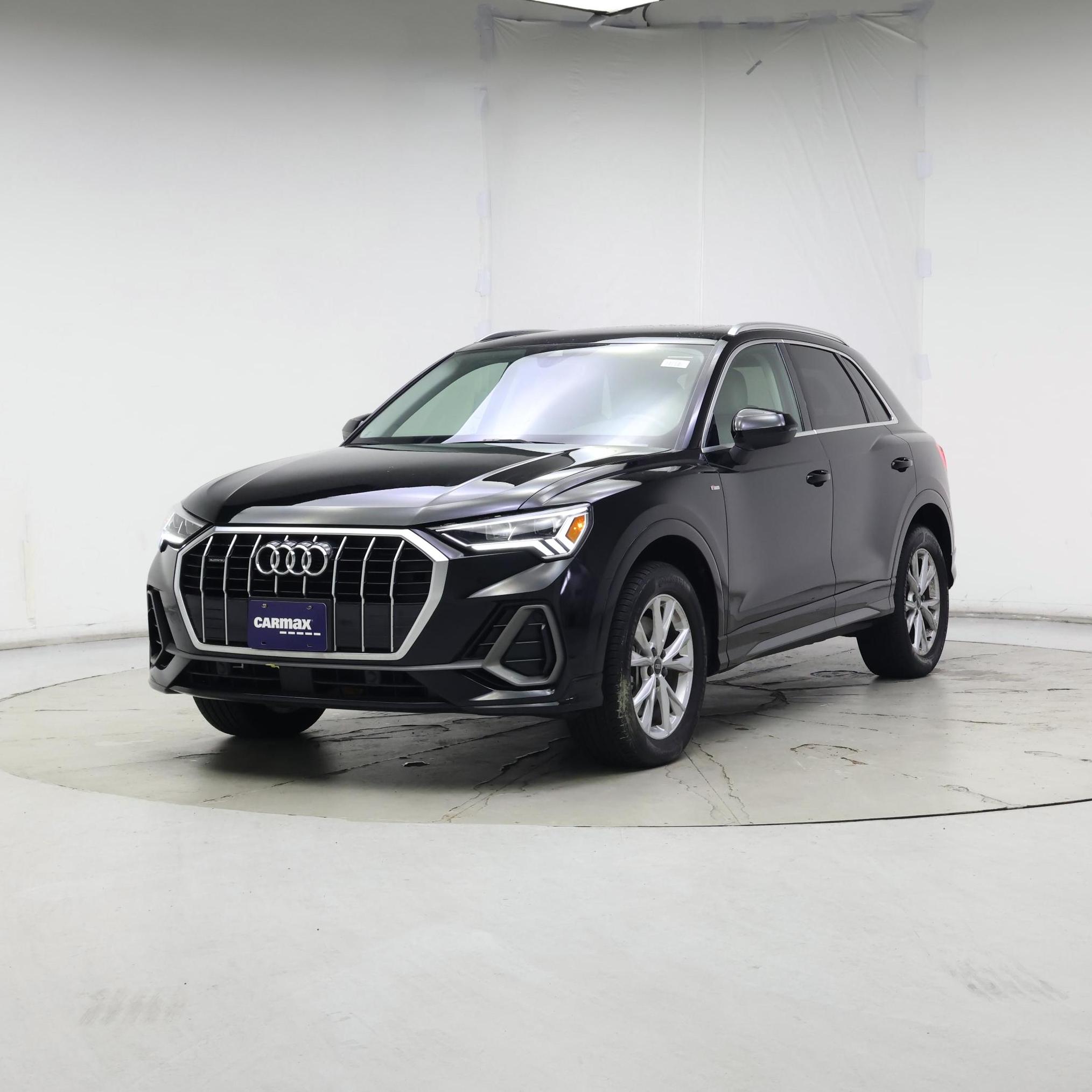 Thumbnail: 2021 Audi Q3 - 4