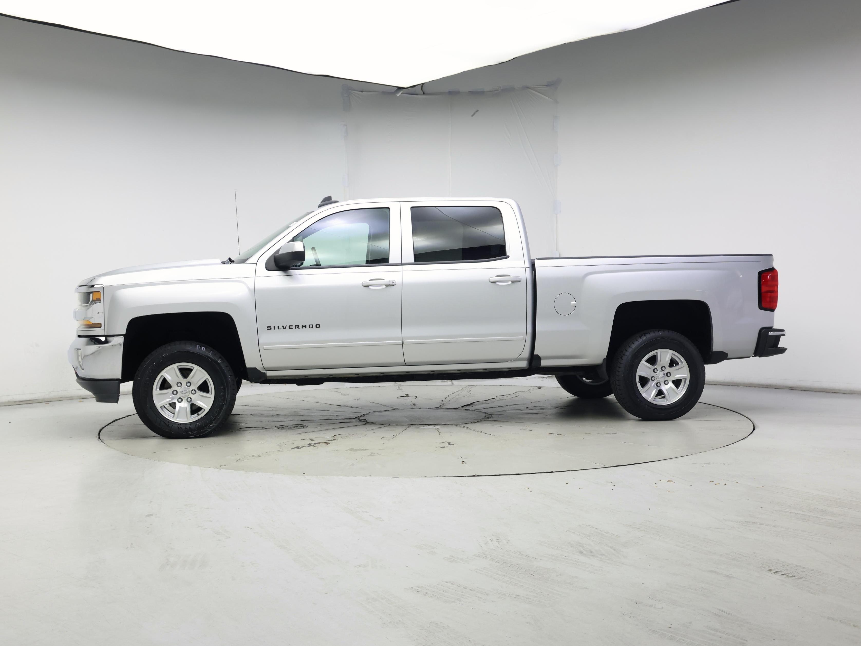 Thumbnail: 2017 Chevrolet Silverado 1500 - 3