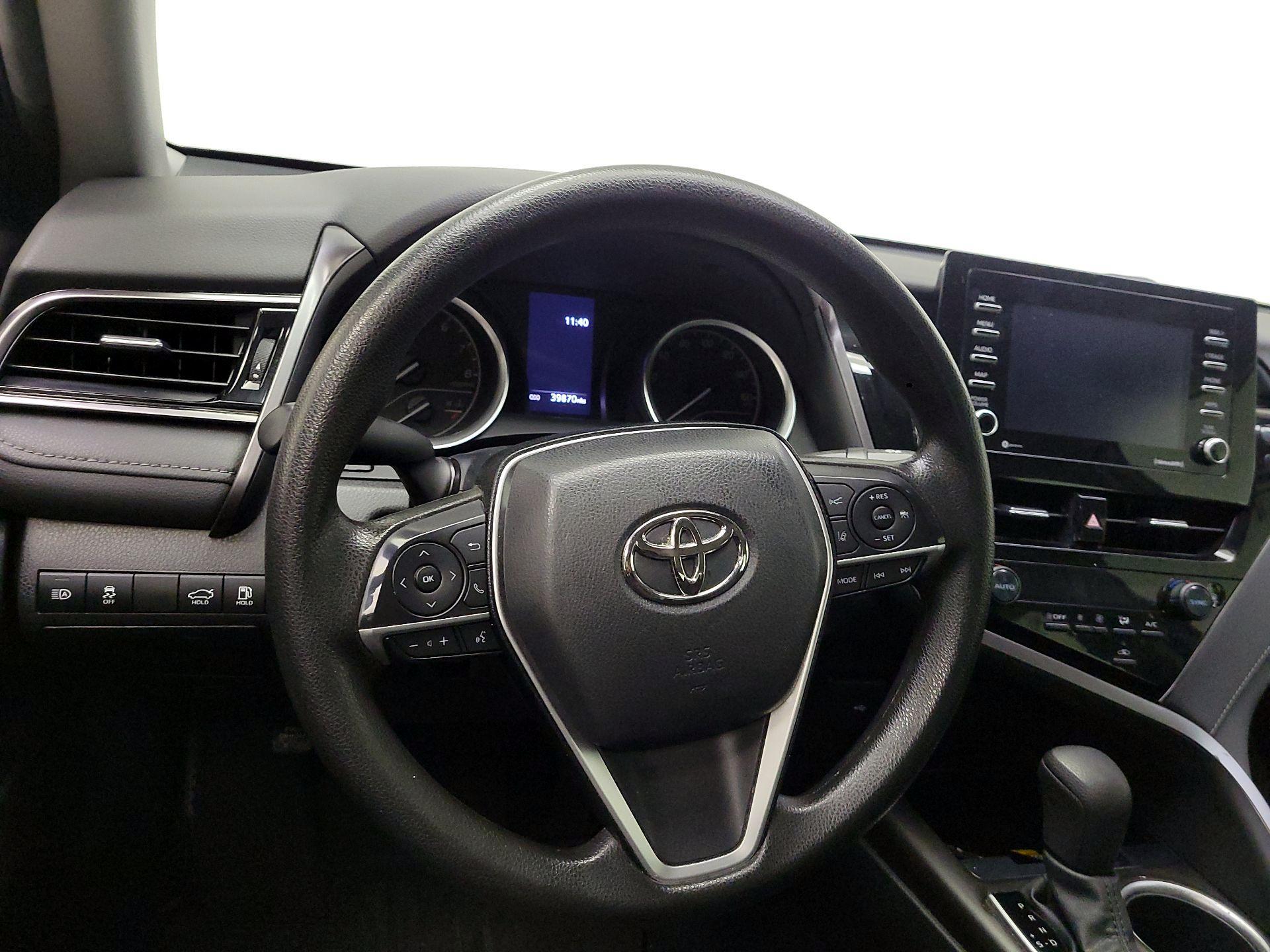 Thumbnail: 2023 Toyota Camry - 10