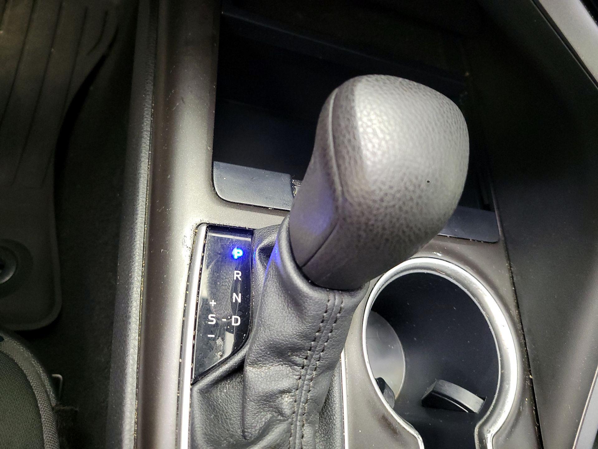 Thumbnail: 2023 Toyota Camry - 17