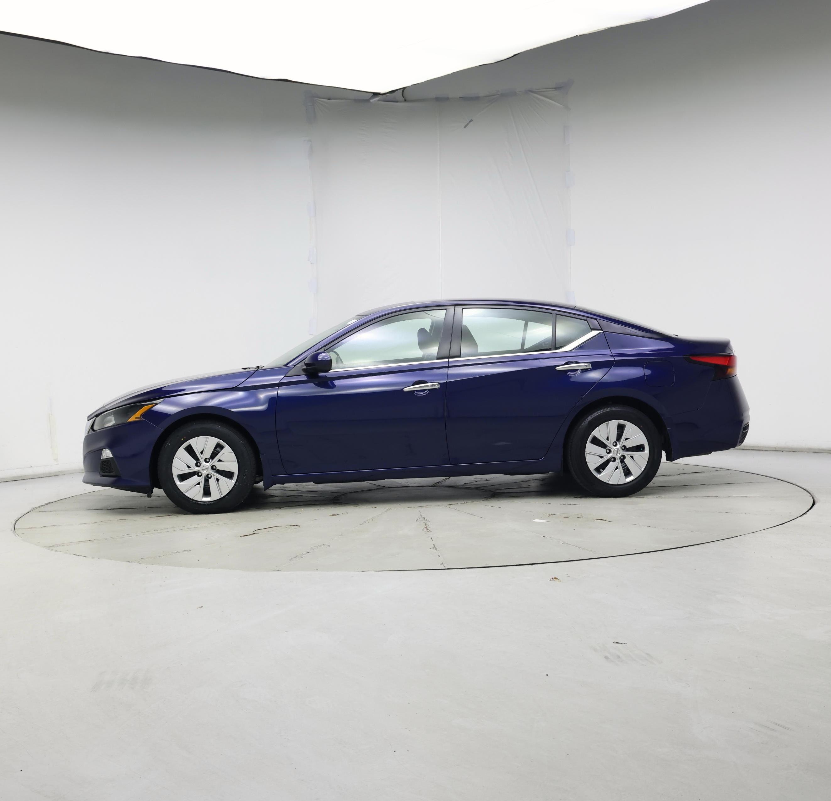 Thumbnail: 2022 Nissan Altima - 3