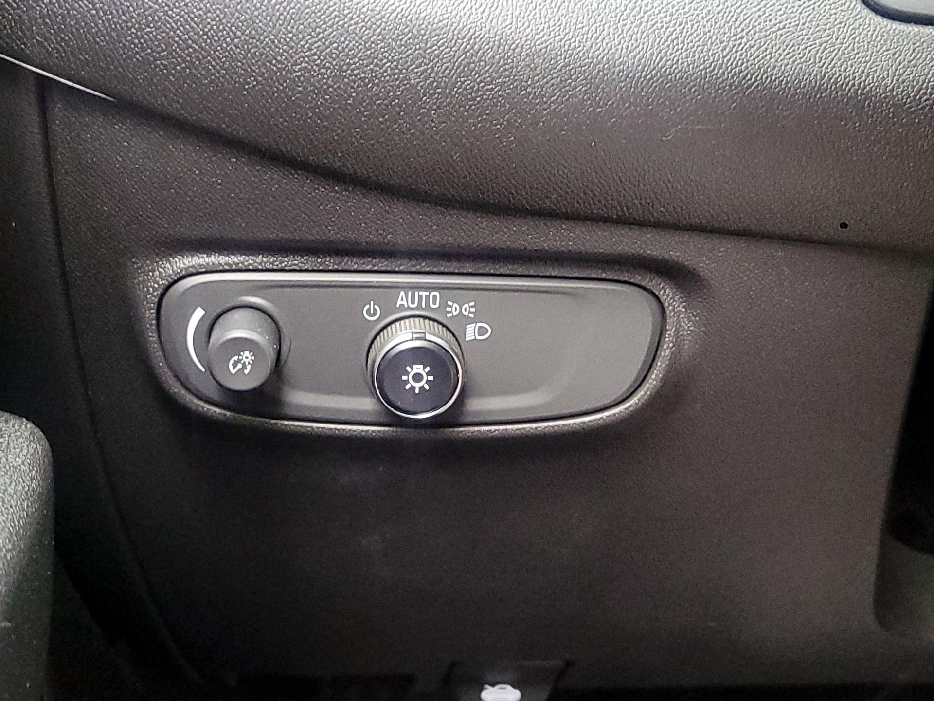 Thumbnail: 2023 Chevrolet Equinox - 13