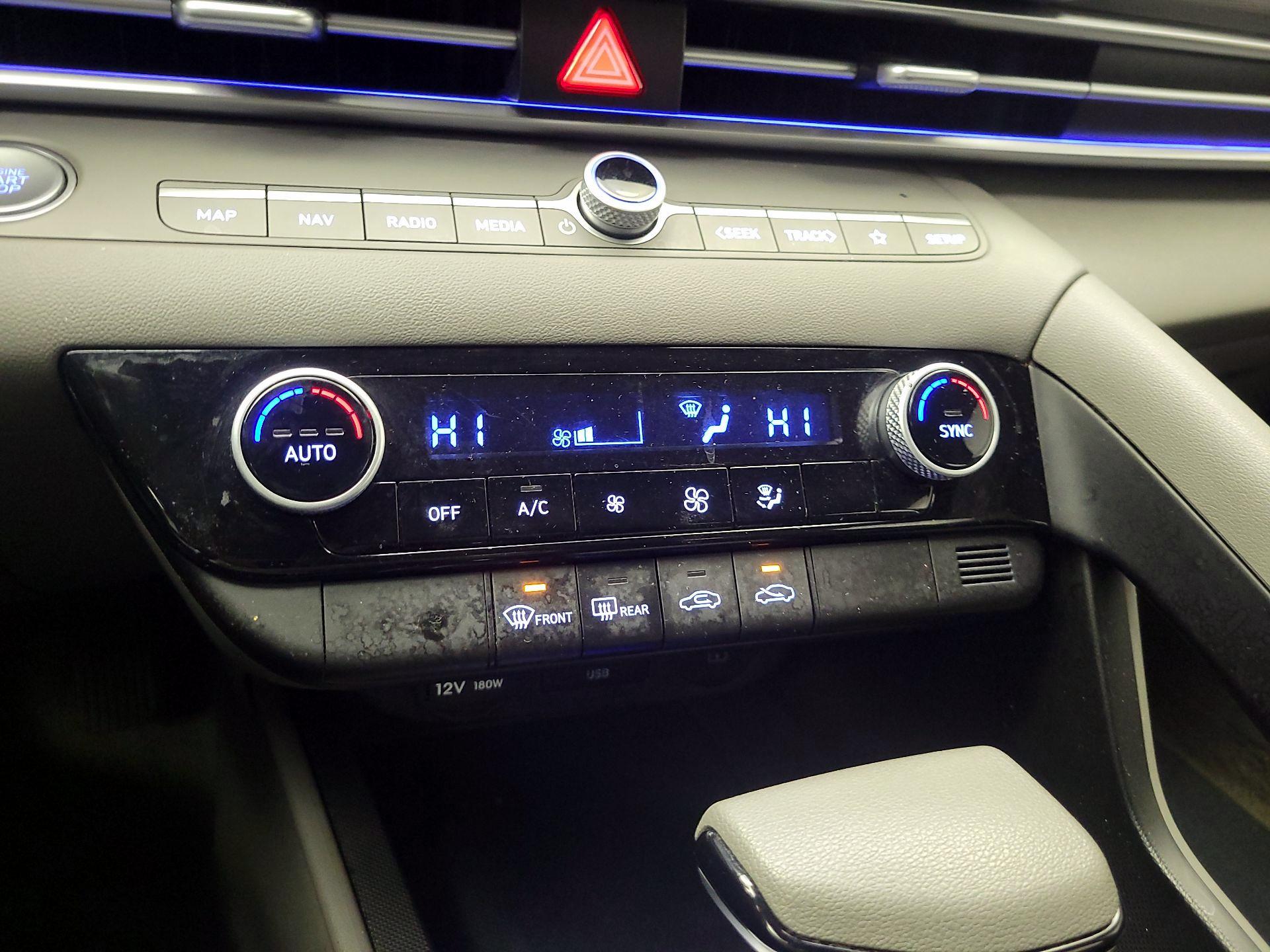 Thumbnail: 2024 Hyundai Elantra - 17