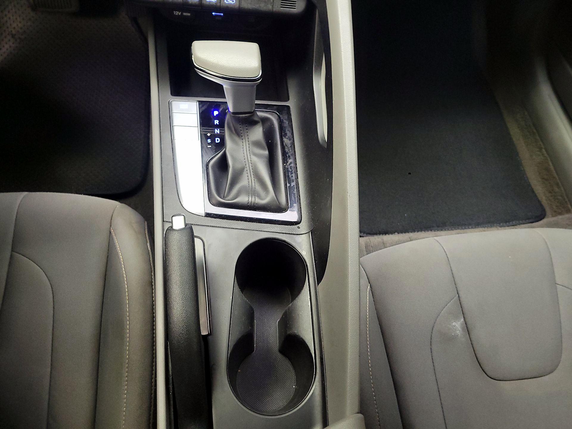 Thumbnail: 2024 Hyundai Elantra - 18