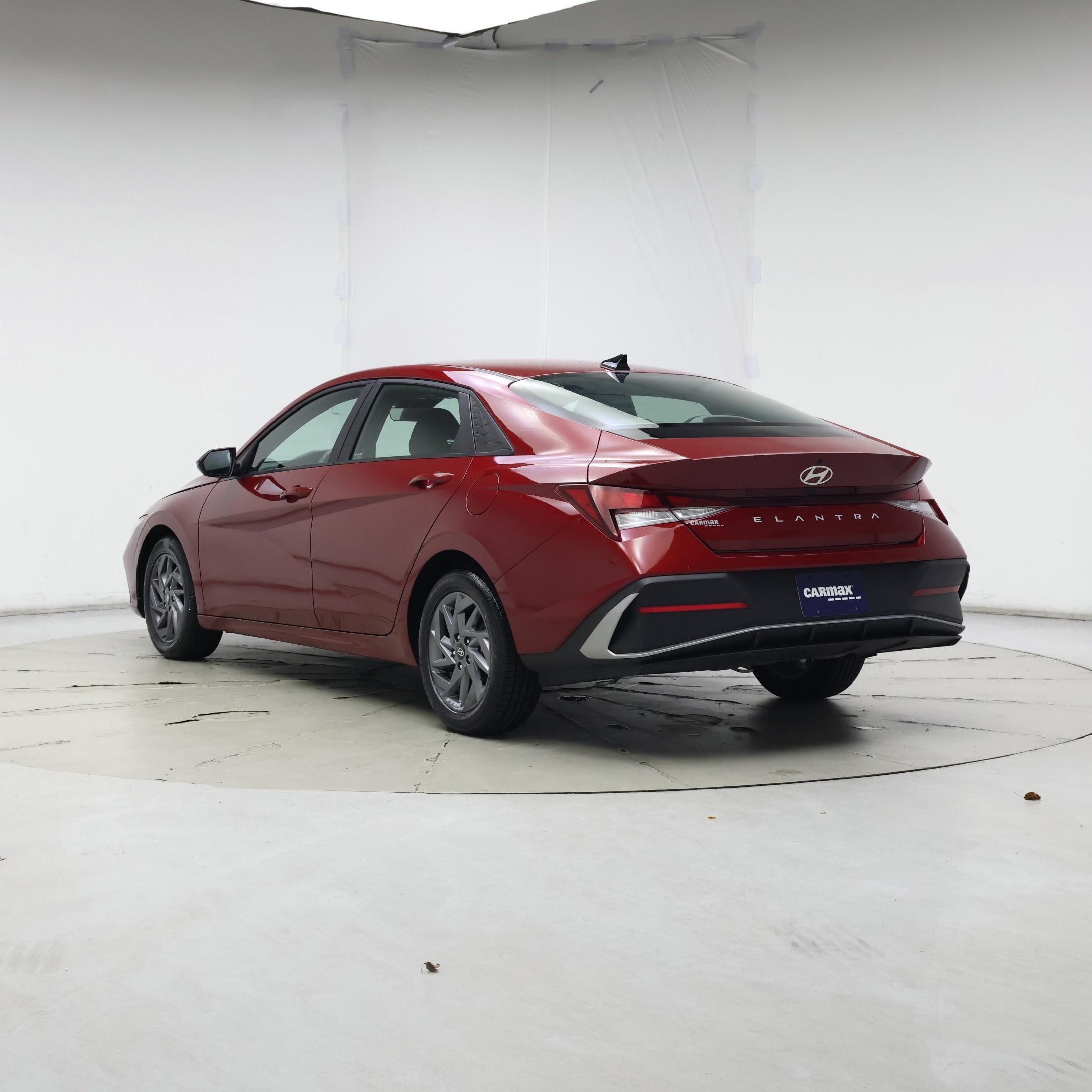 Thumbnail: 2024 Hyundai Elantra - 2