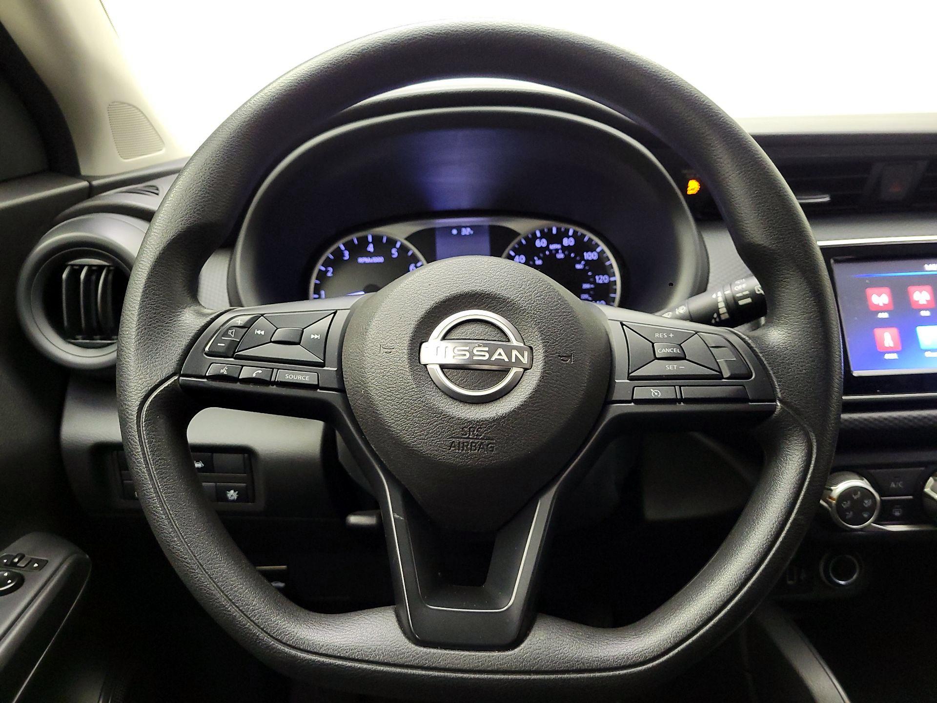 Thumbnail: 2023 Nissan Kicks - 10