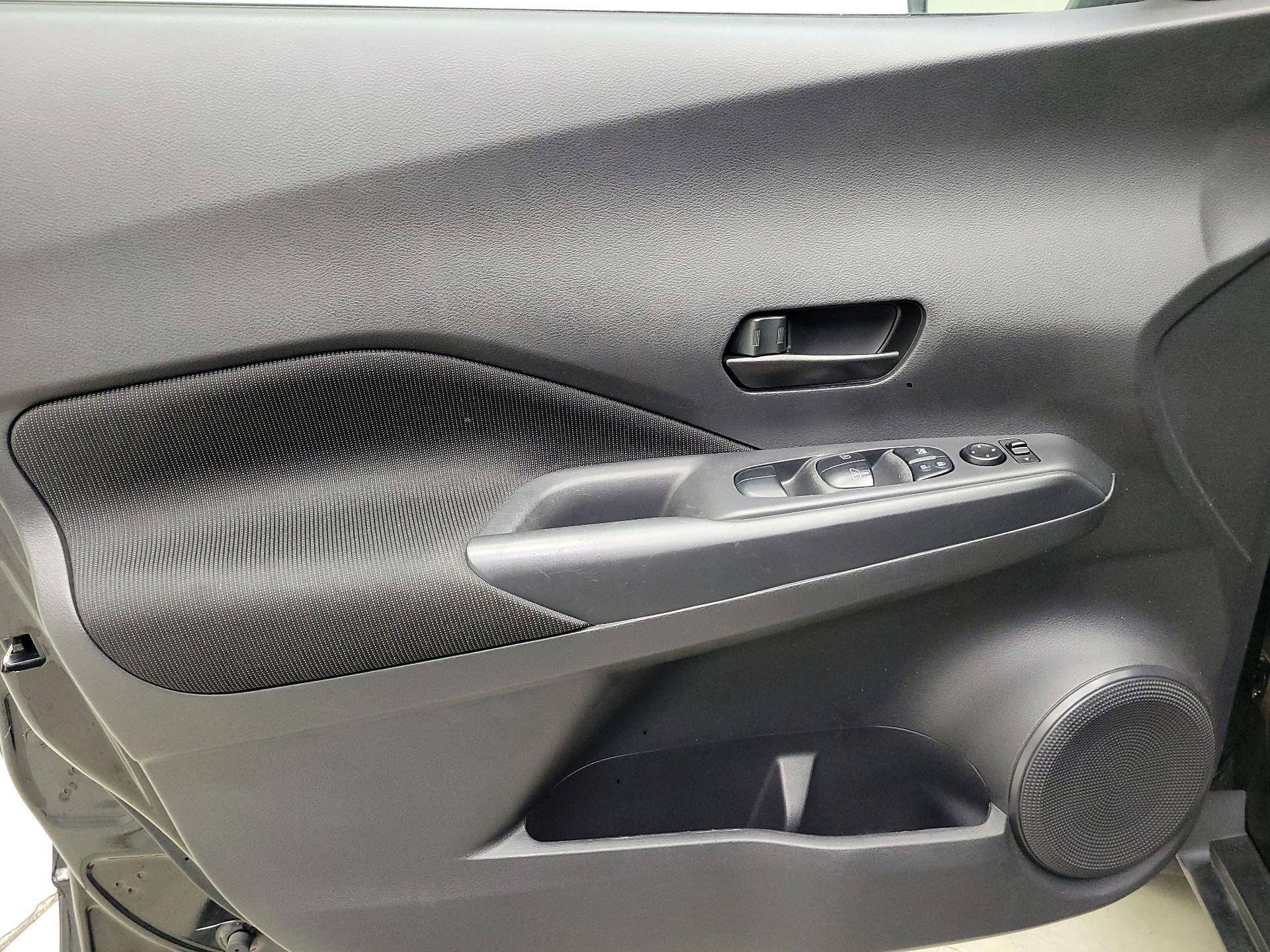 Thumbnail: 2023 Nissan Kicks - 12