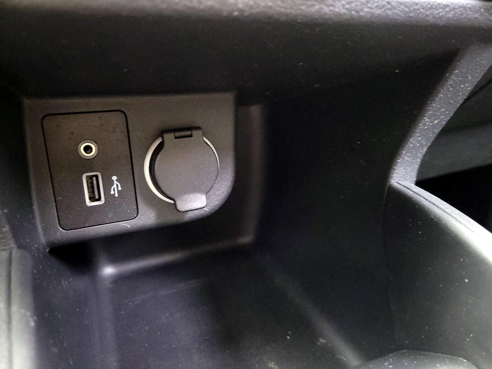 Thumbnail: 2023 Nissan Kicks - 18