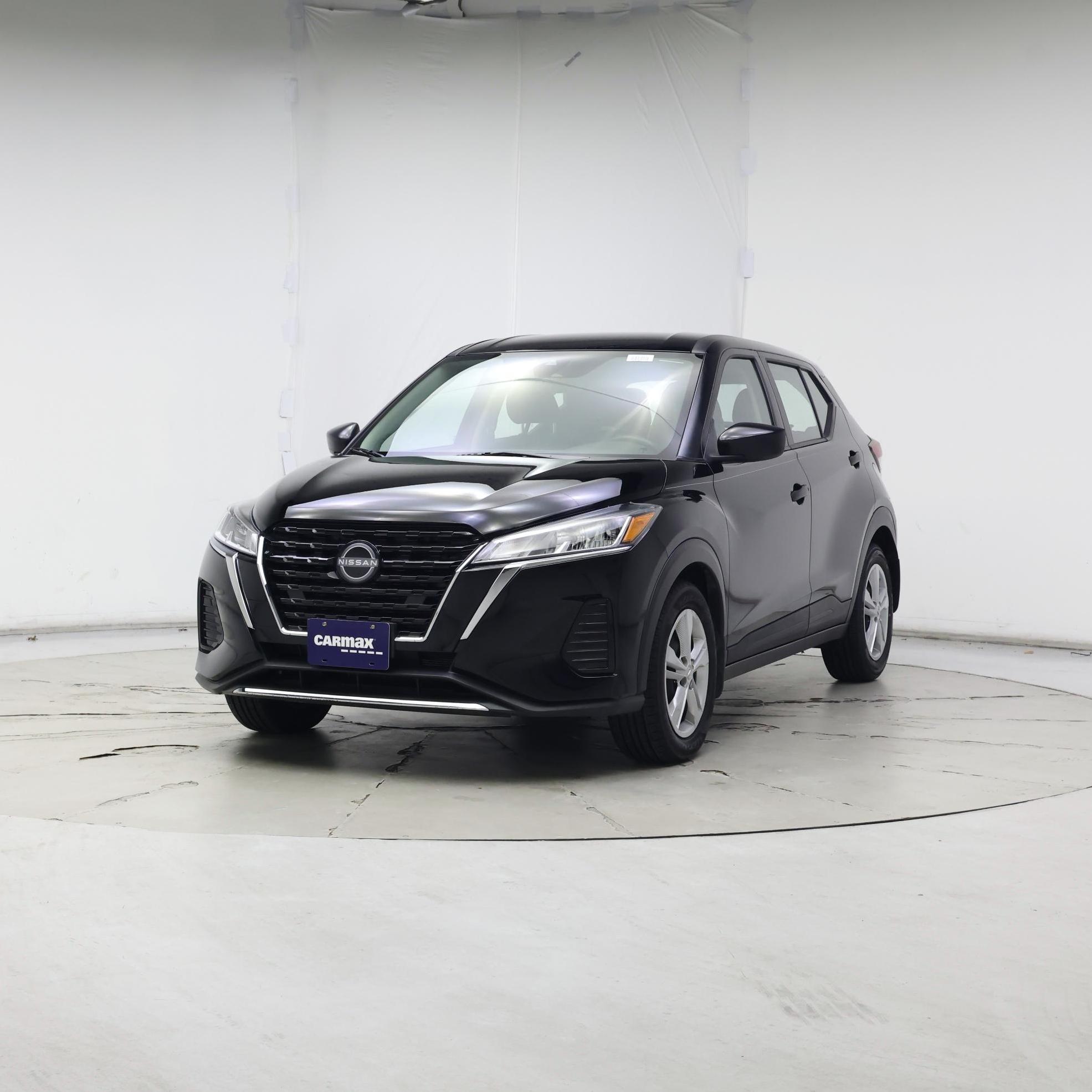 Thumbnail: 2023 Nissan Kicks - 4