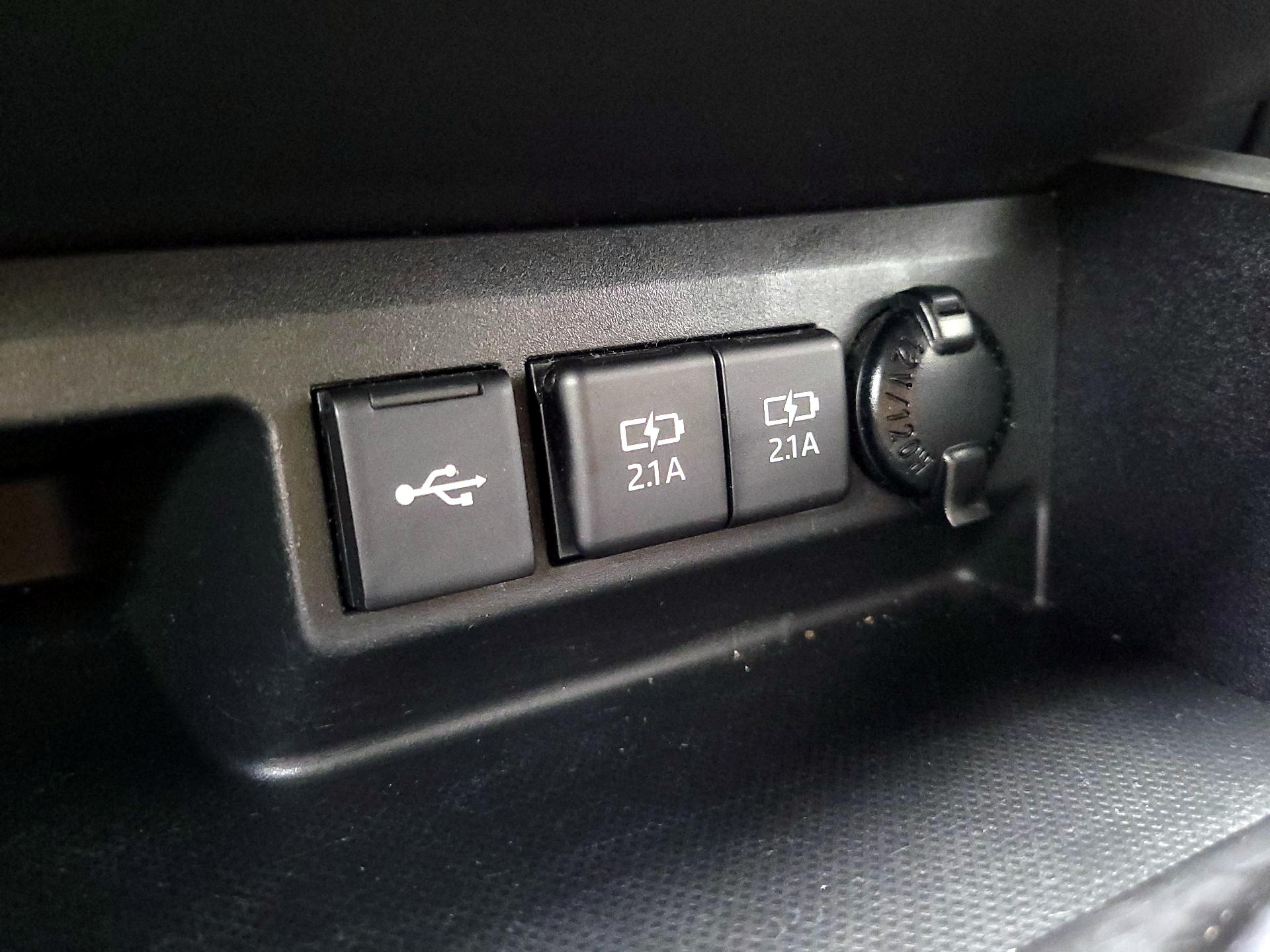 Thumbnail: 2020 Toyota Highlander - 19