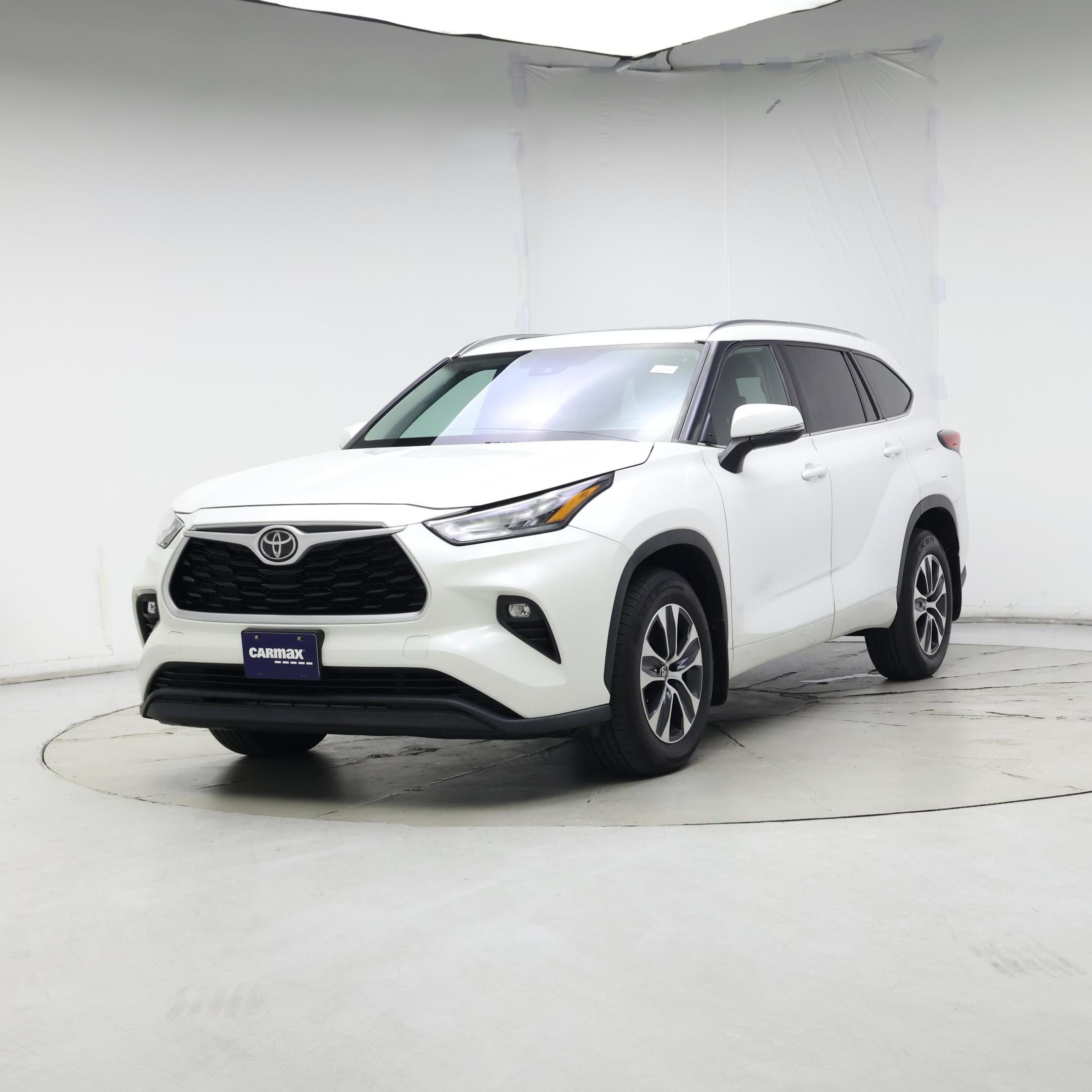 Thumbnail: 2020 Toyota Highlander - 4