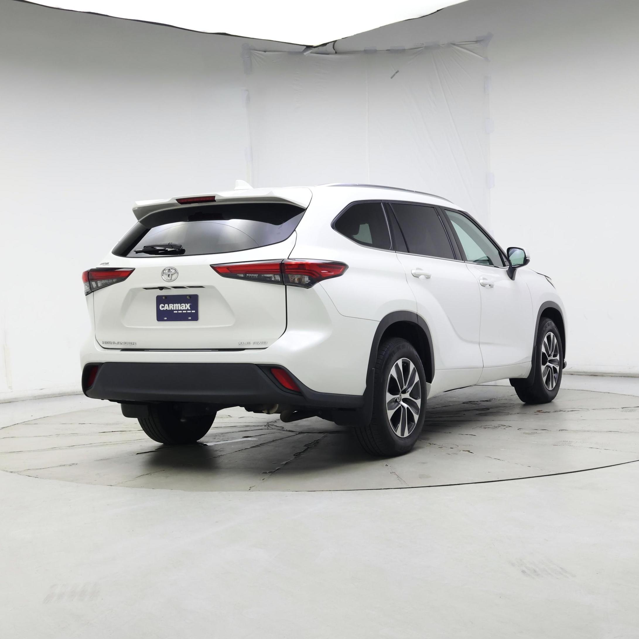 Thumbnail: 2020 Toyota Highlander - 8