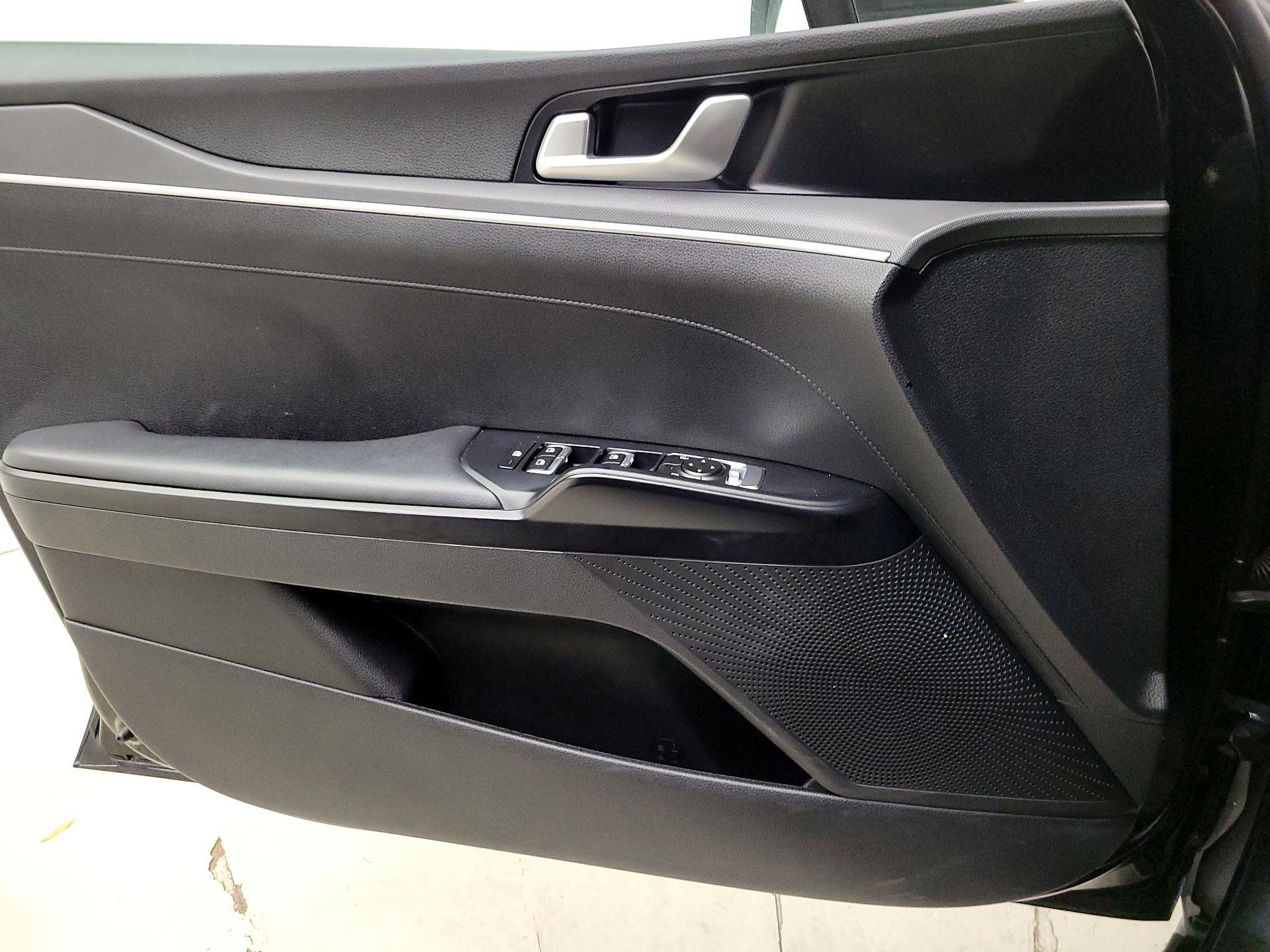 Thumbnail: 2022 Kia K5 - 12