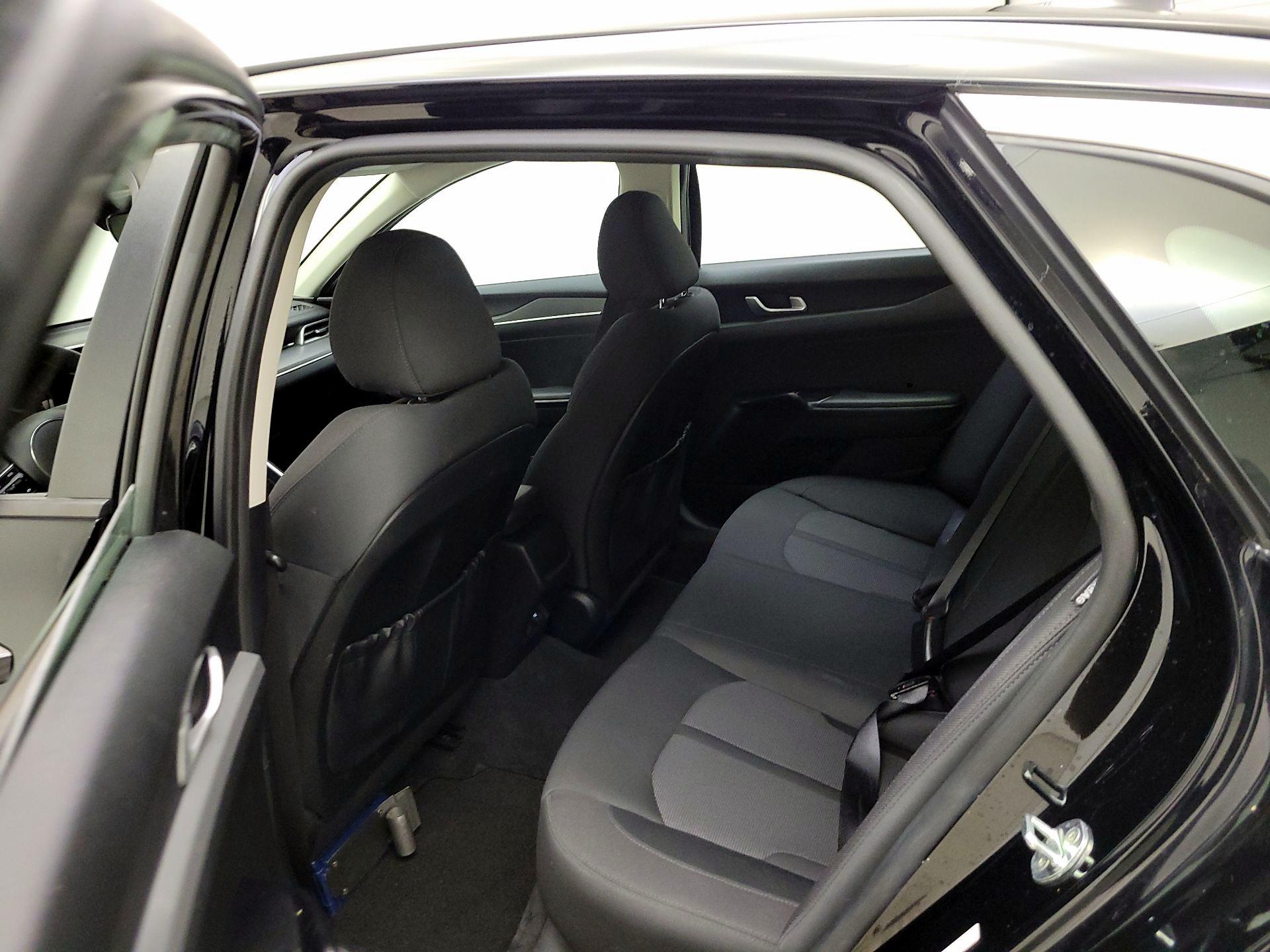 Thumbnail: 2022 Kia K5 - 19