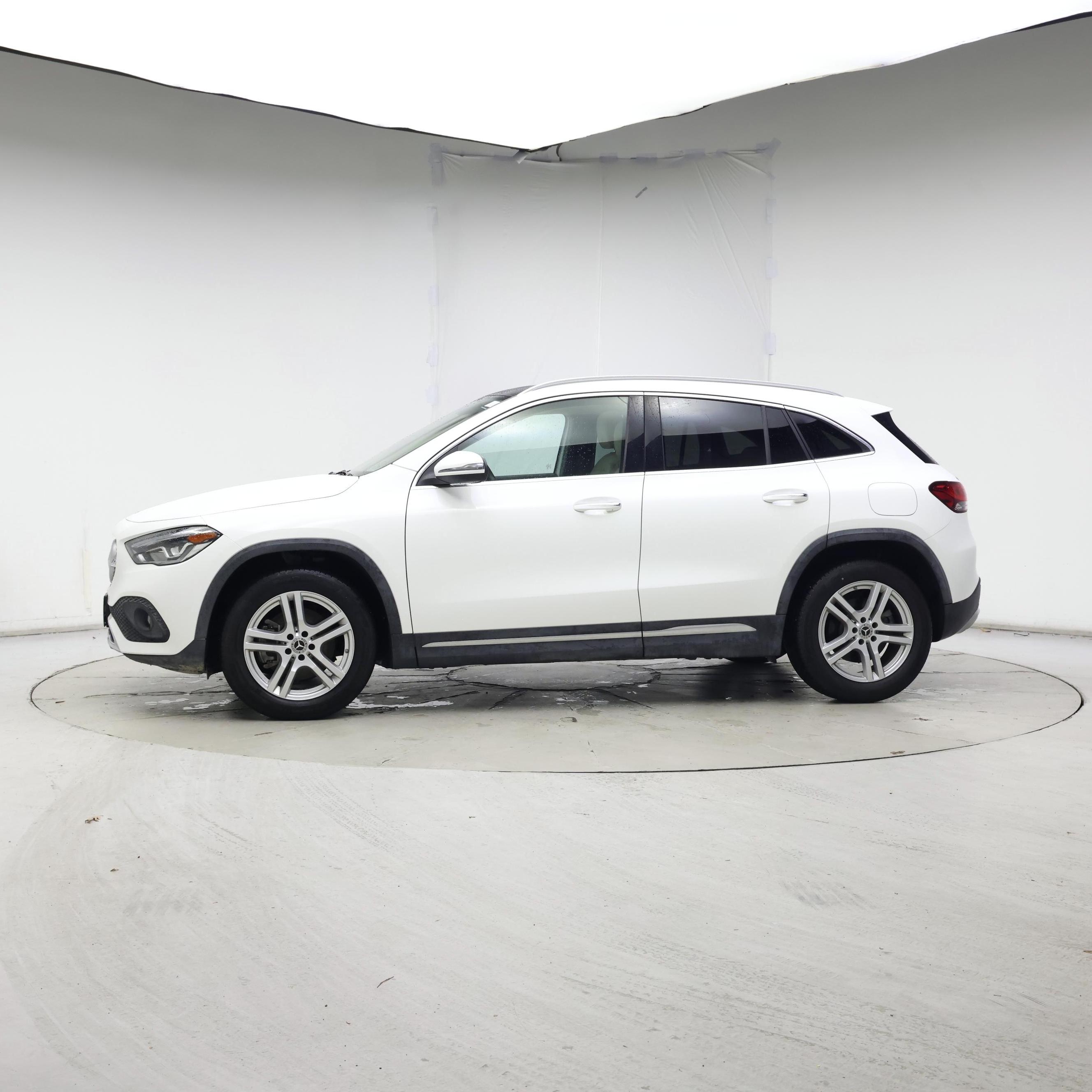 Thumbnail: 2023 Mercedes-Benz GLA - 3