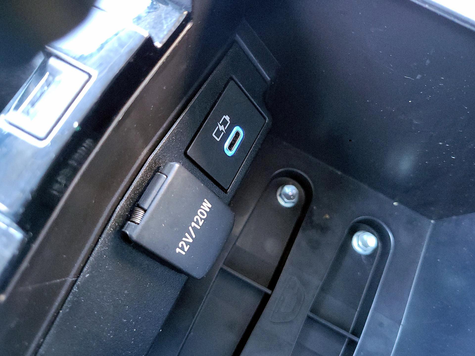 Thumbnail: 2022 Toyota Corolla - 18