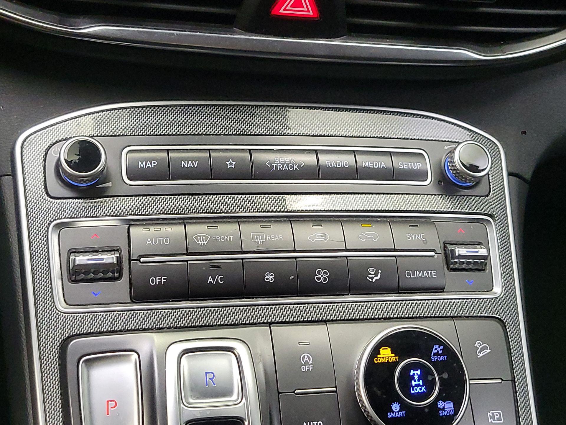 Thumbnail: 2023 Hyundai Santa Fe - 17