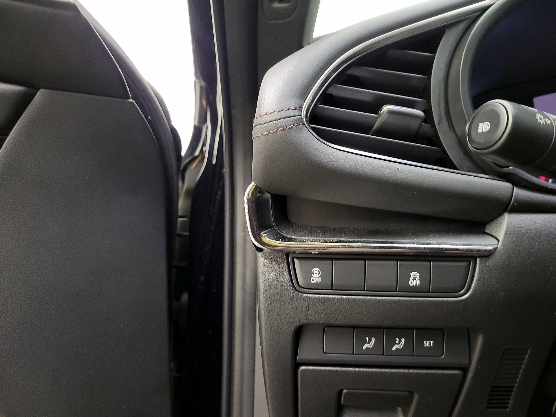 Thumbnail: 2021 Mazda Mazda3 - 13