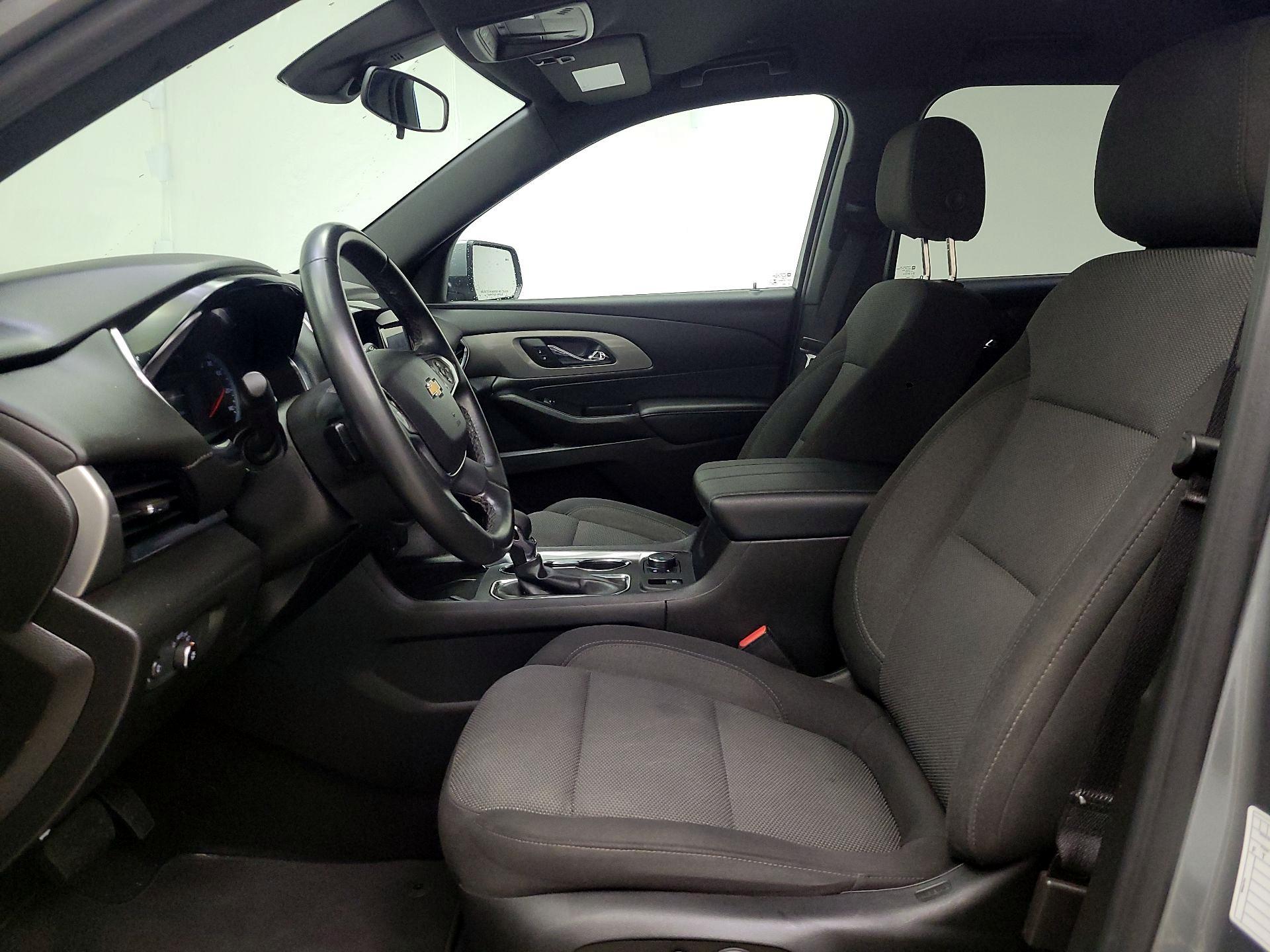 Thumbnail: 2023 Chevrolet Traverse - 11