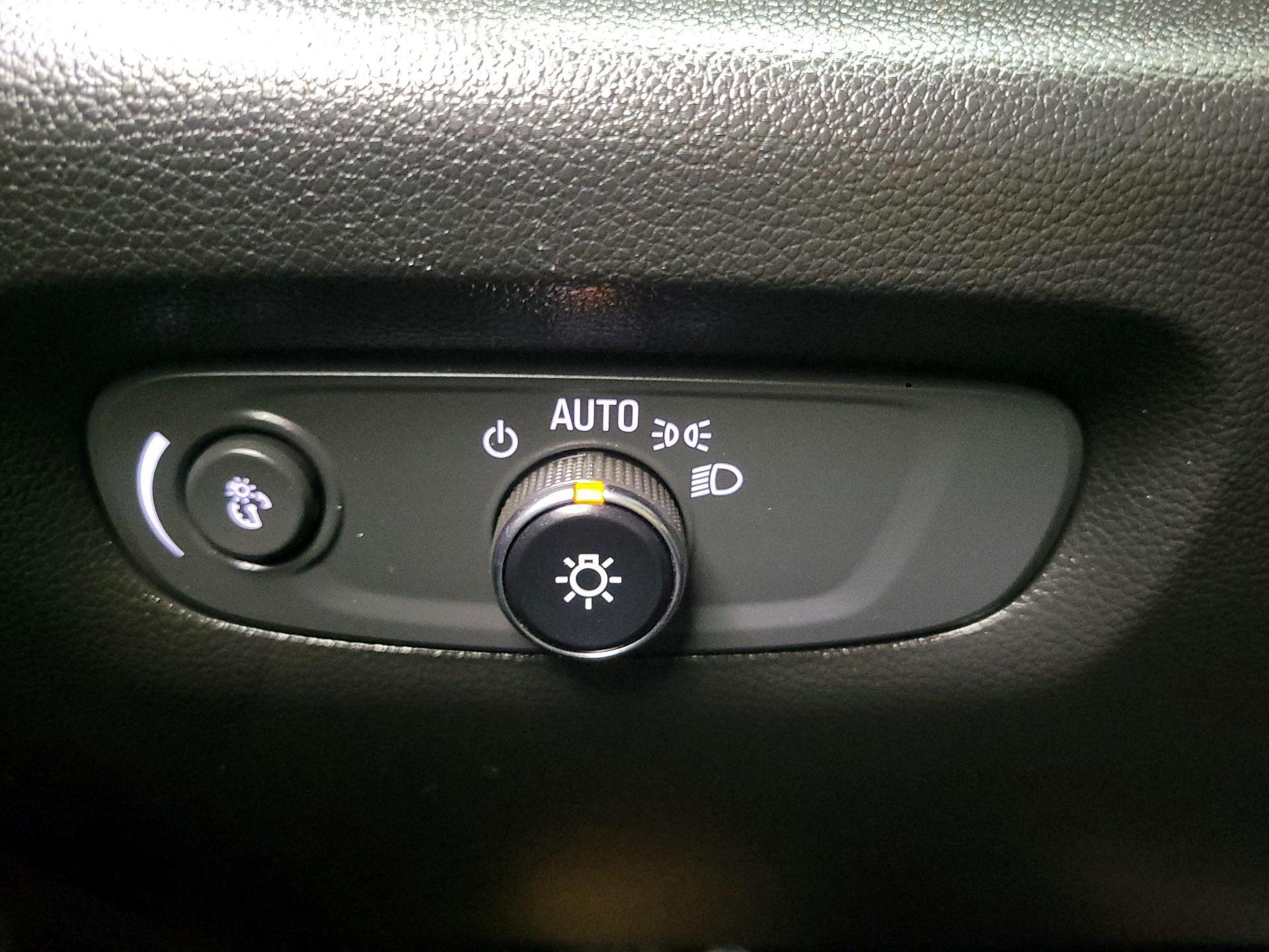 Thumbnail: 2023 Chevrolet Traverse - 13