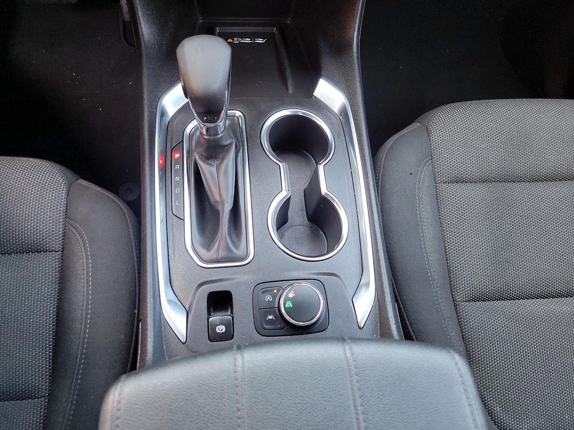 Thumbnail: 2023 Chevrolet Traverse - 17