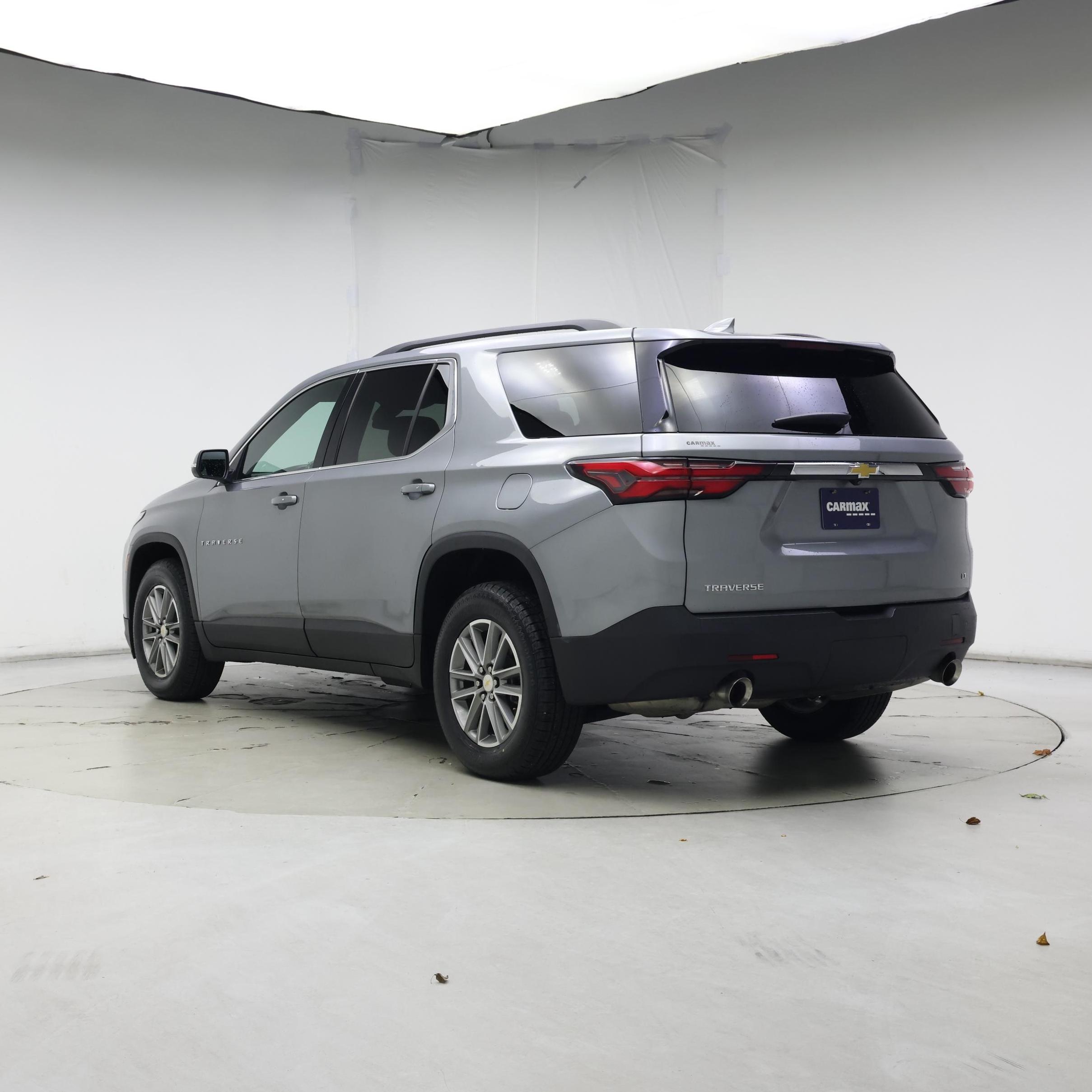 Thumbnail: 2023 Chevrolet Traverse - 2