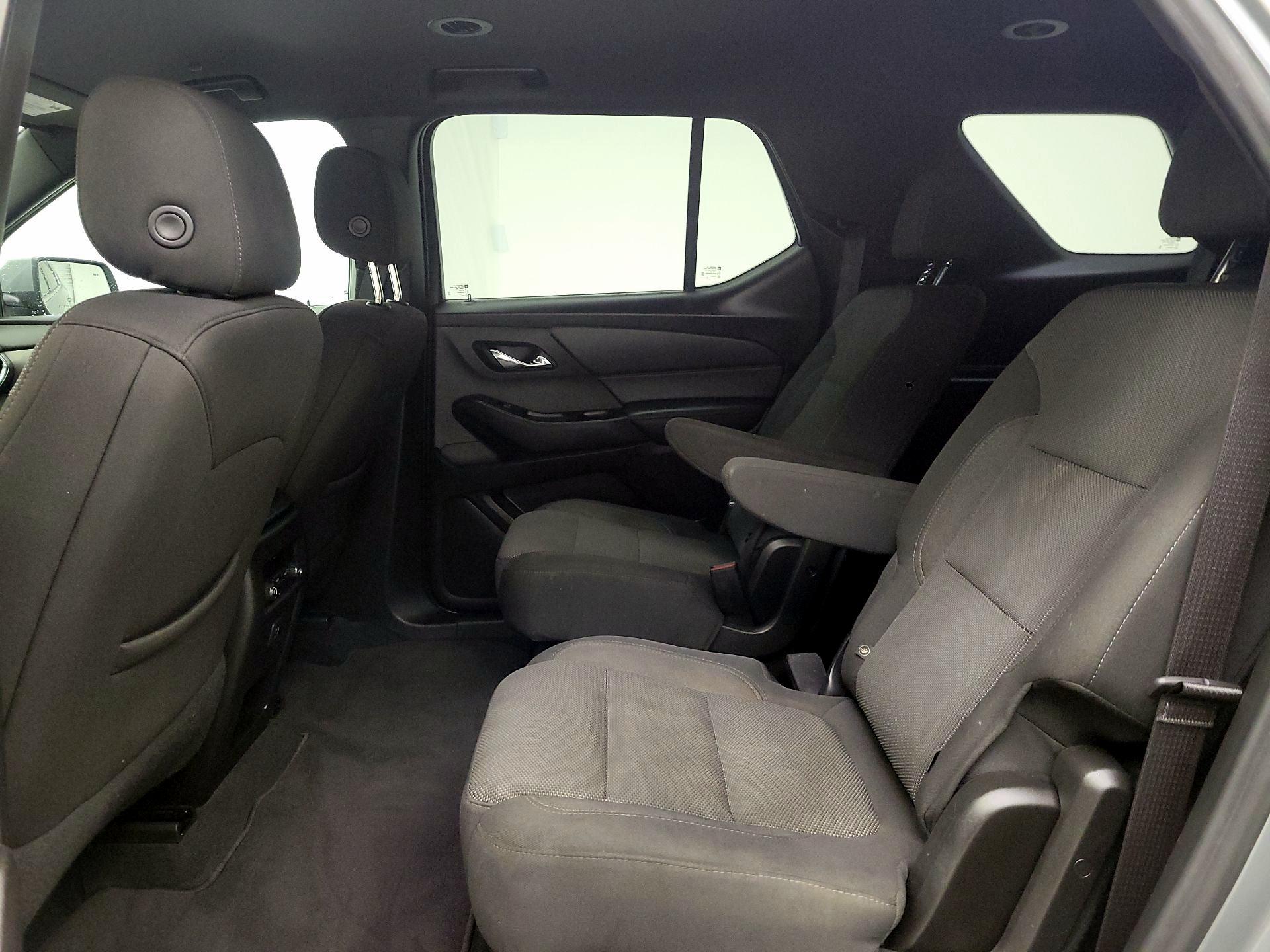 Thumbnail: 2023 Chevrolet Traverse - 19