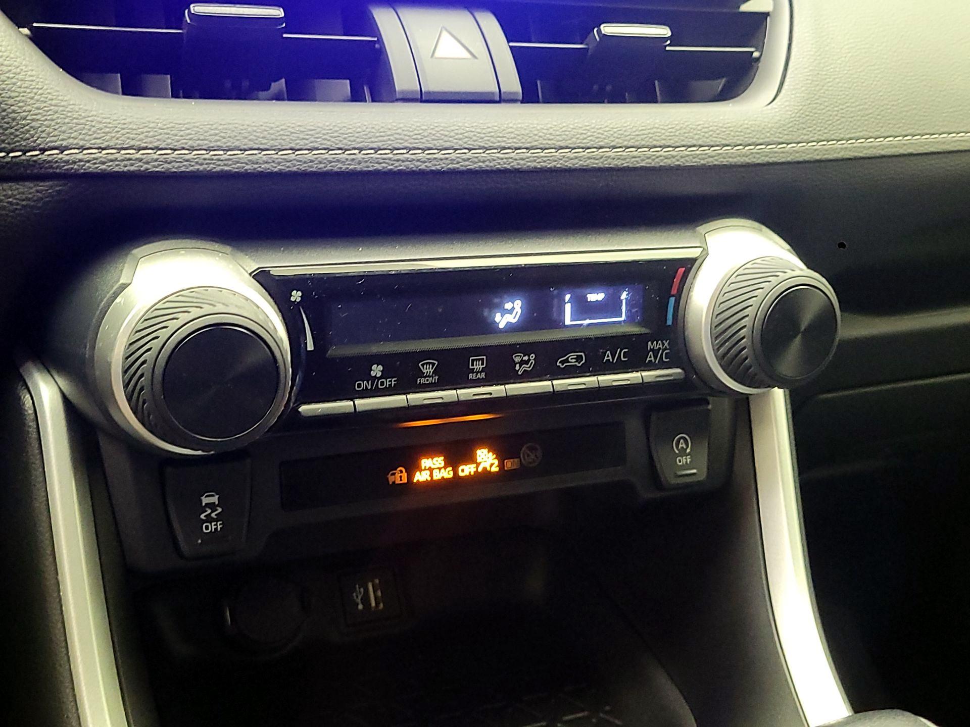 Thumbnail: 2023 Toyota RAV4 - 16