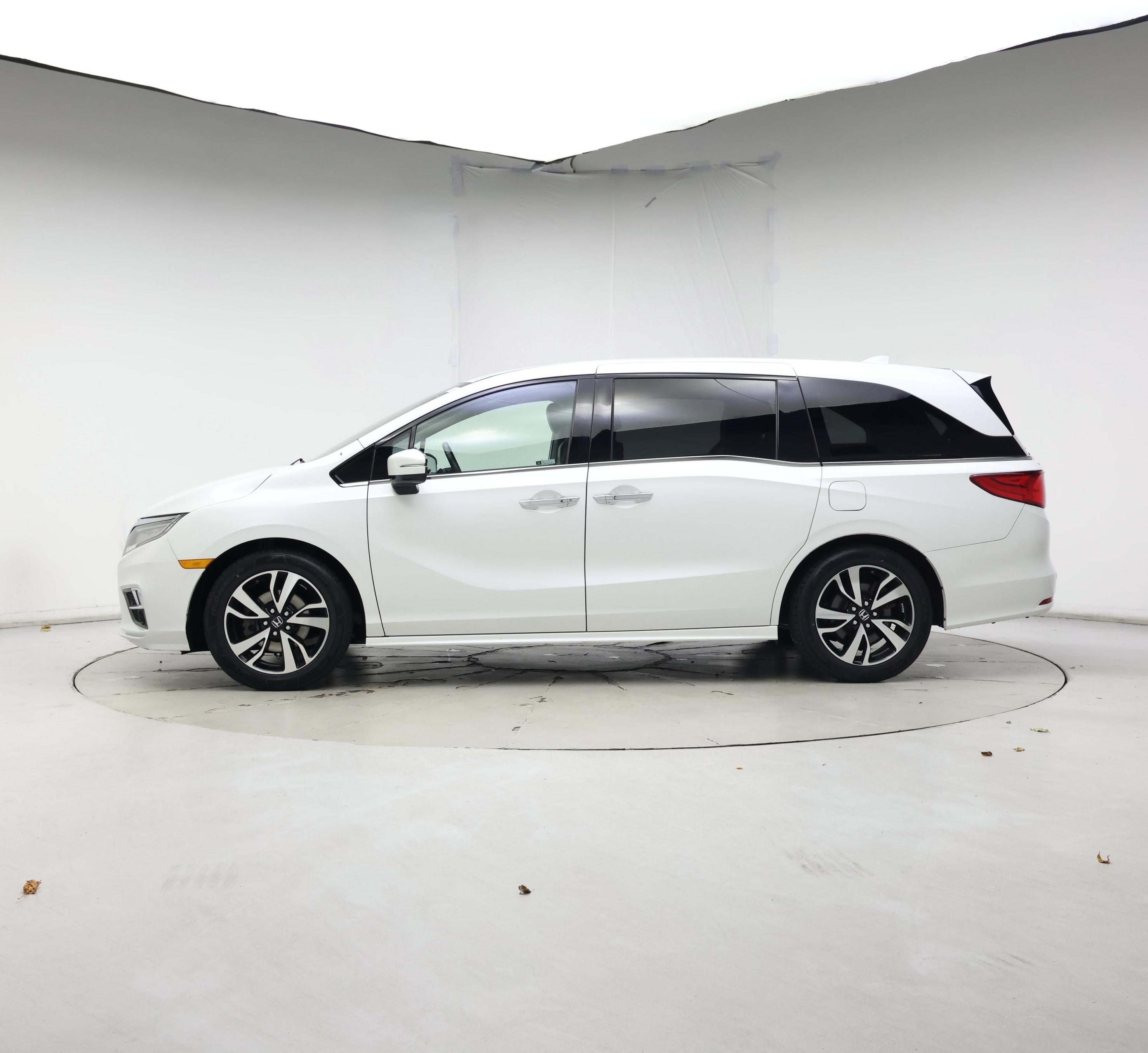 Thumbnail: 2020 Honda Odyssey - 3