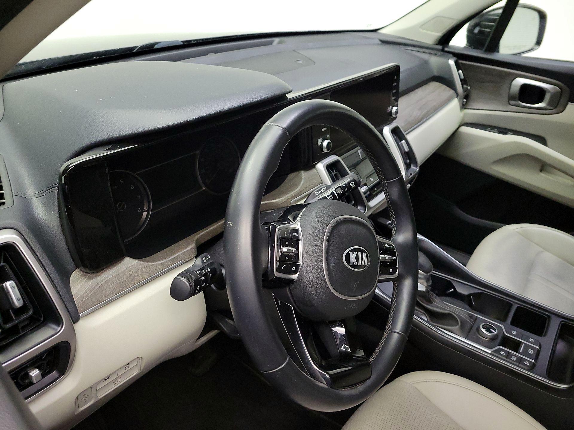 Thumbnail: 2021 Kia Sorento - 9