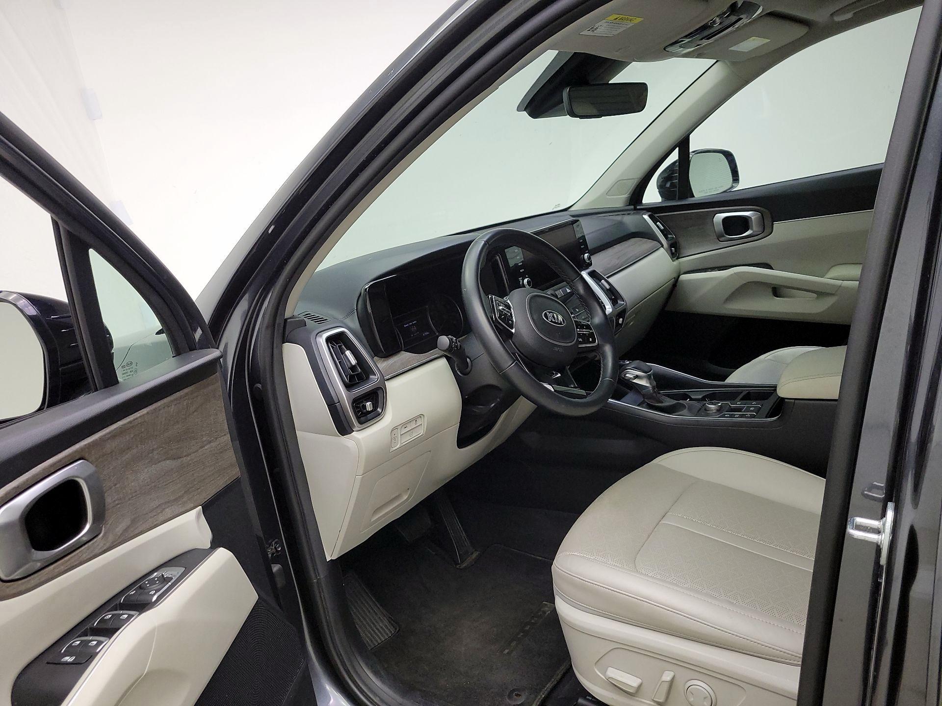 Thumbnail: 2021 Kia Sorento - 11