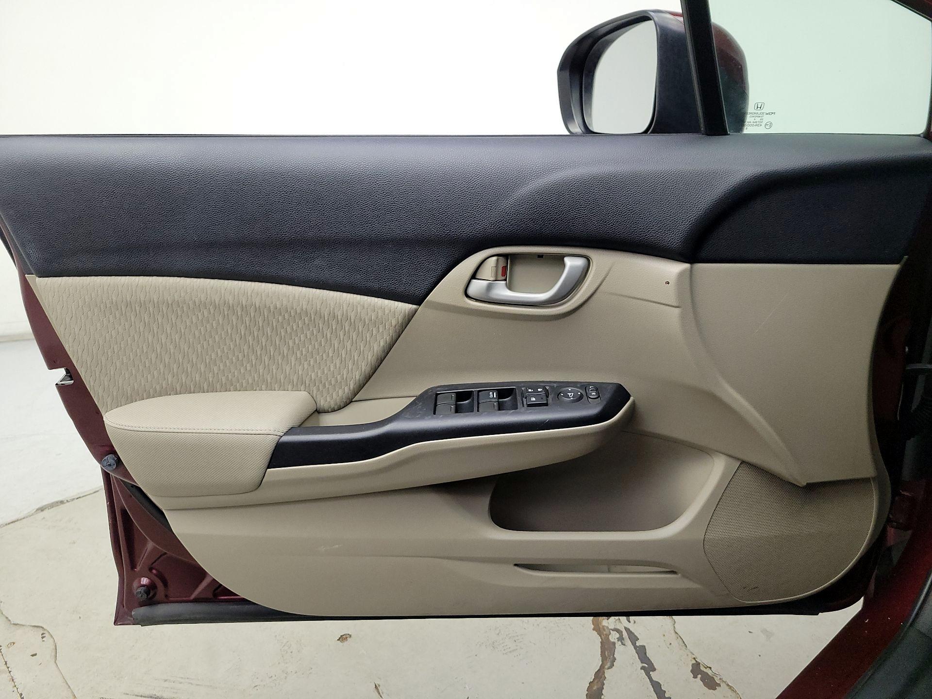 Thumbnail: 2015 Honda Civic - 12