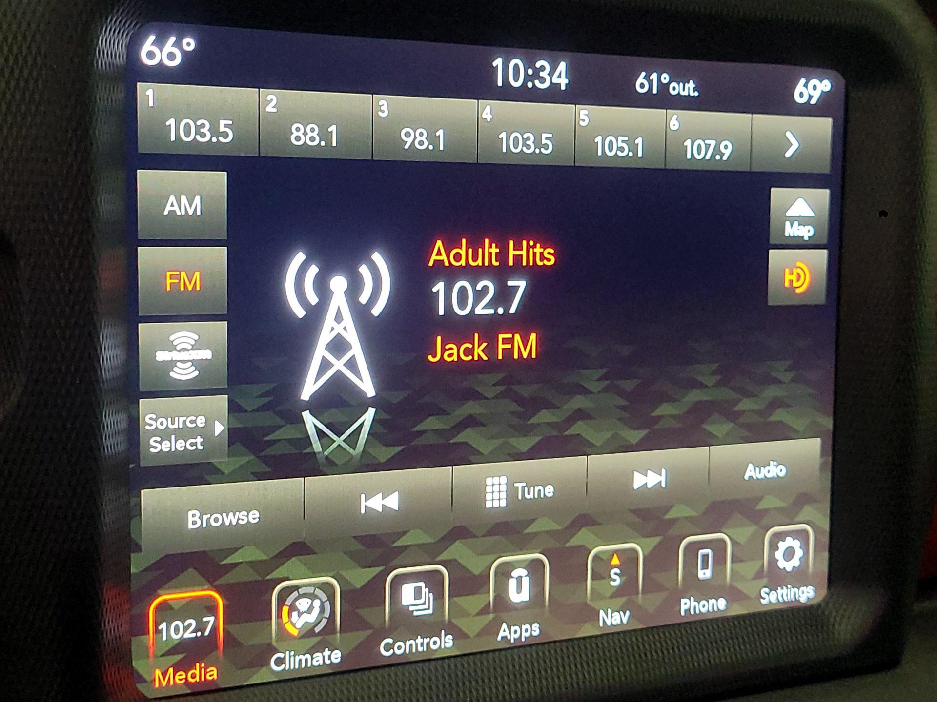 Thumbnail: 2020 Jeep Gladiator - 16