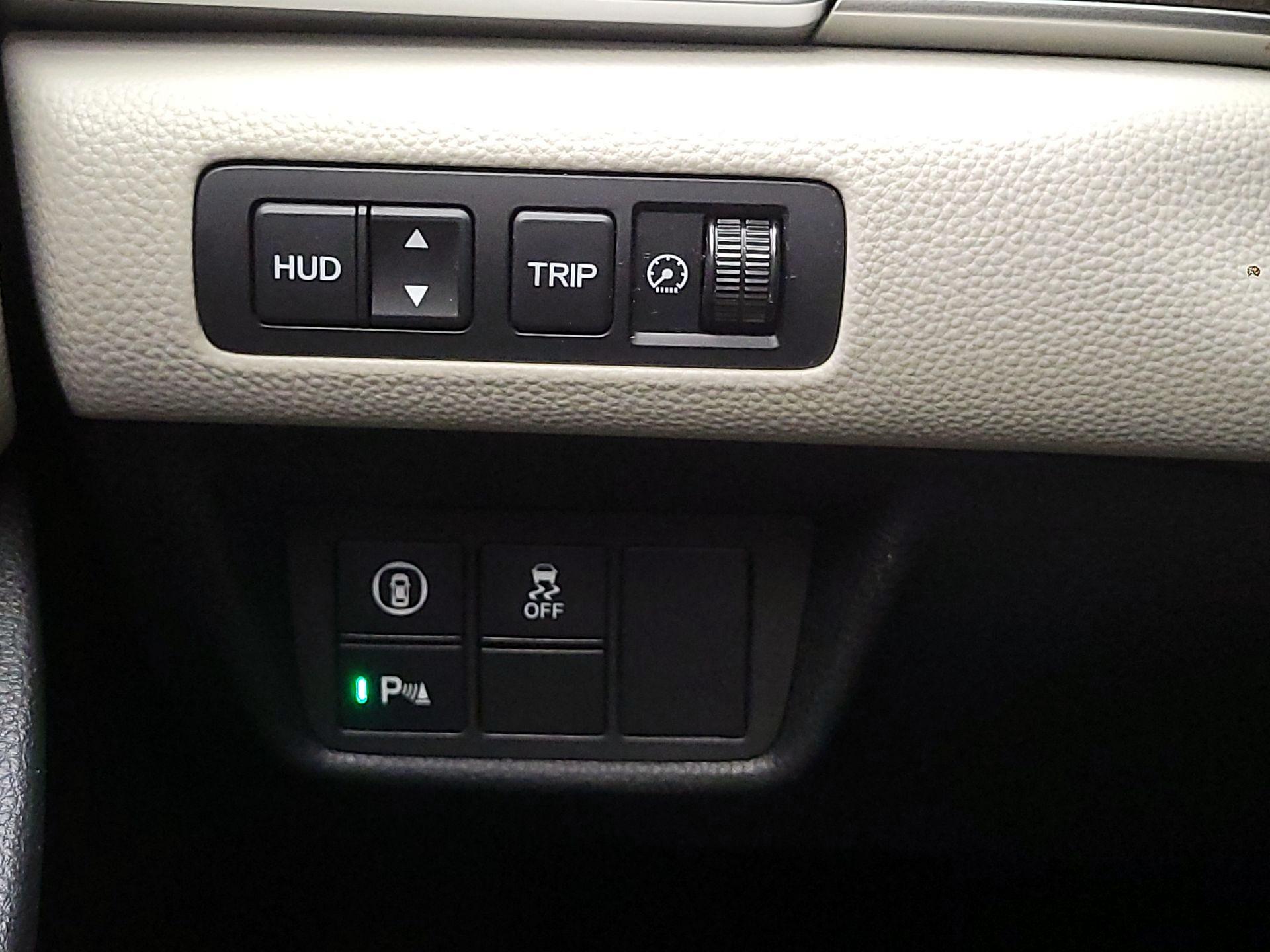 Thumbnail: 2018 Honda Accord - 13