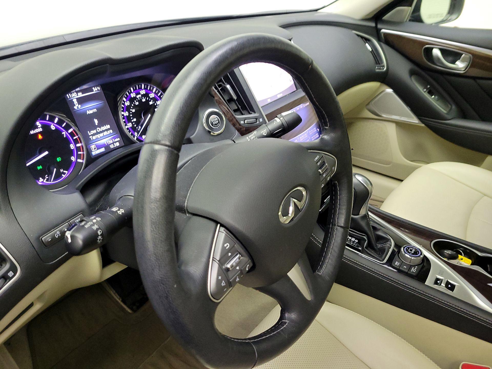 Thumbnail: 2017 INFINITI Q50 - 9