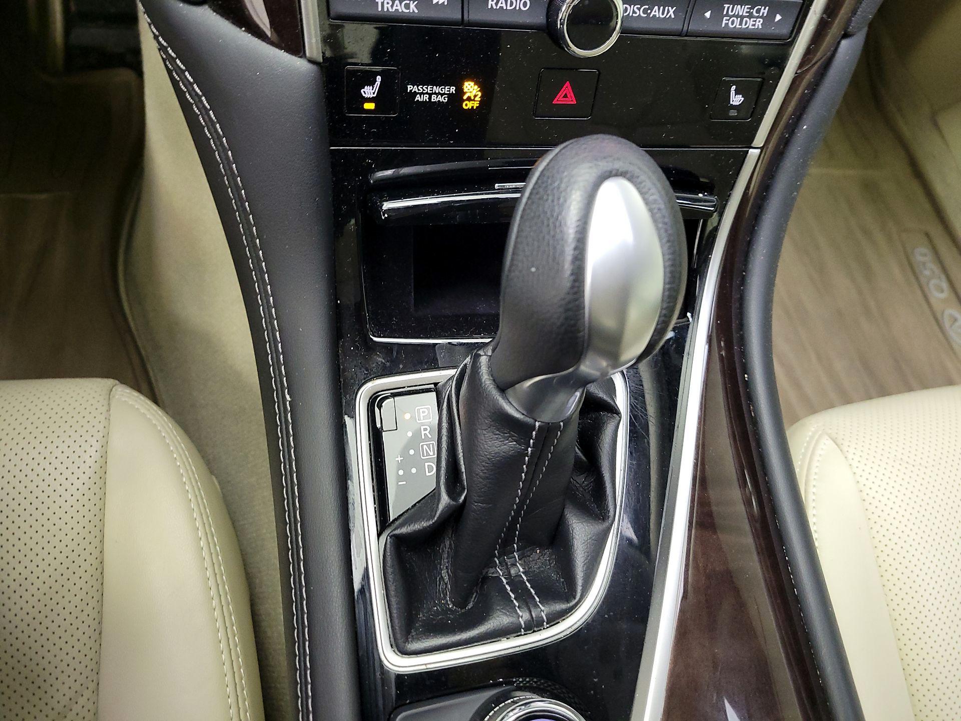 Thumbnail: 2017 INFINITI Q50 - 17